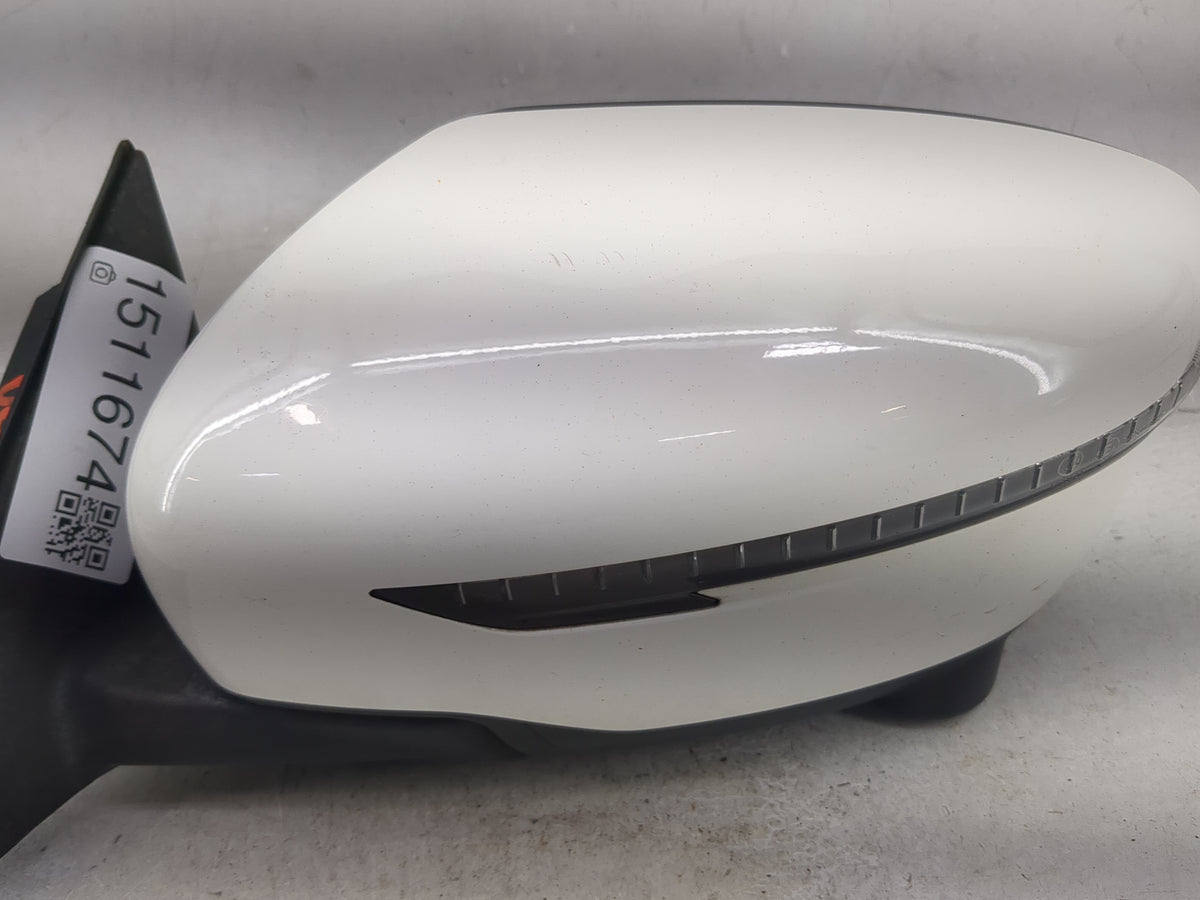 2017-2020 Nissan Rogue Driver Side View Mirror - Left Door Mirror OEM Used - Oemusedautoparts1.com