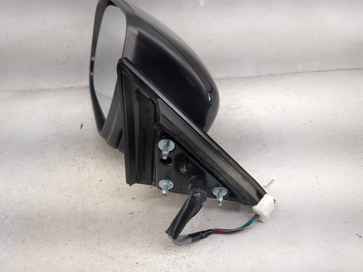 2017-2020 Nissan Rogue Driver Side View Mirror - Left Door Mirror OEM Used - Oemusedautoparts1.com