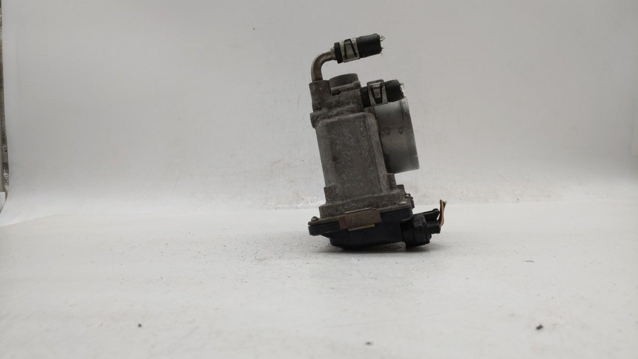 2014-2019 Nissan Rogue Throttle Body P/N:3TA60-01 B 3TA60-01 A, 3TA60-01 C Fits Fits 2013 2014 2015 2016 2017 2018 2019 OEM 