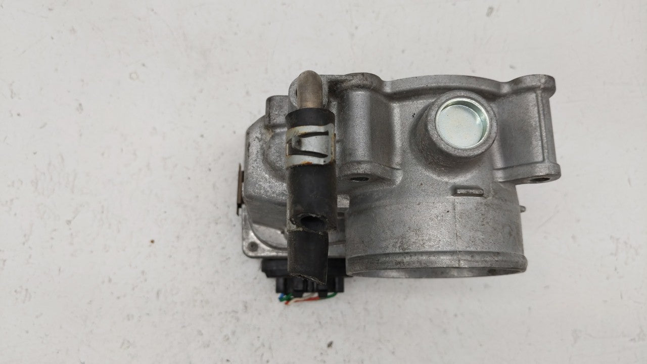 2014-2019 Nissan Rogue Throttle Body P/N:3TA60-01 B 3TA60-01 A, 3TA60-01 C Fits Fits 2013 2014 2015 2016 2017 2018 2019 OEM 