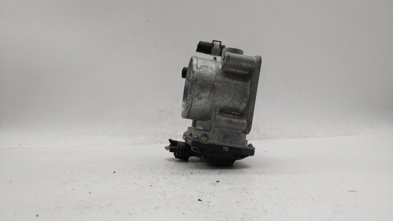 2014-2019 Nissan Rogue Throttle Body P/N:3TA60-01 B 3TA60-01 A, 3TA60-01 C Fits Fits 2013 2014 2015 2016 2017 2018 2019 OEM 