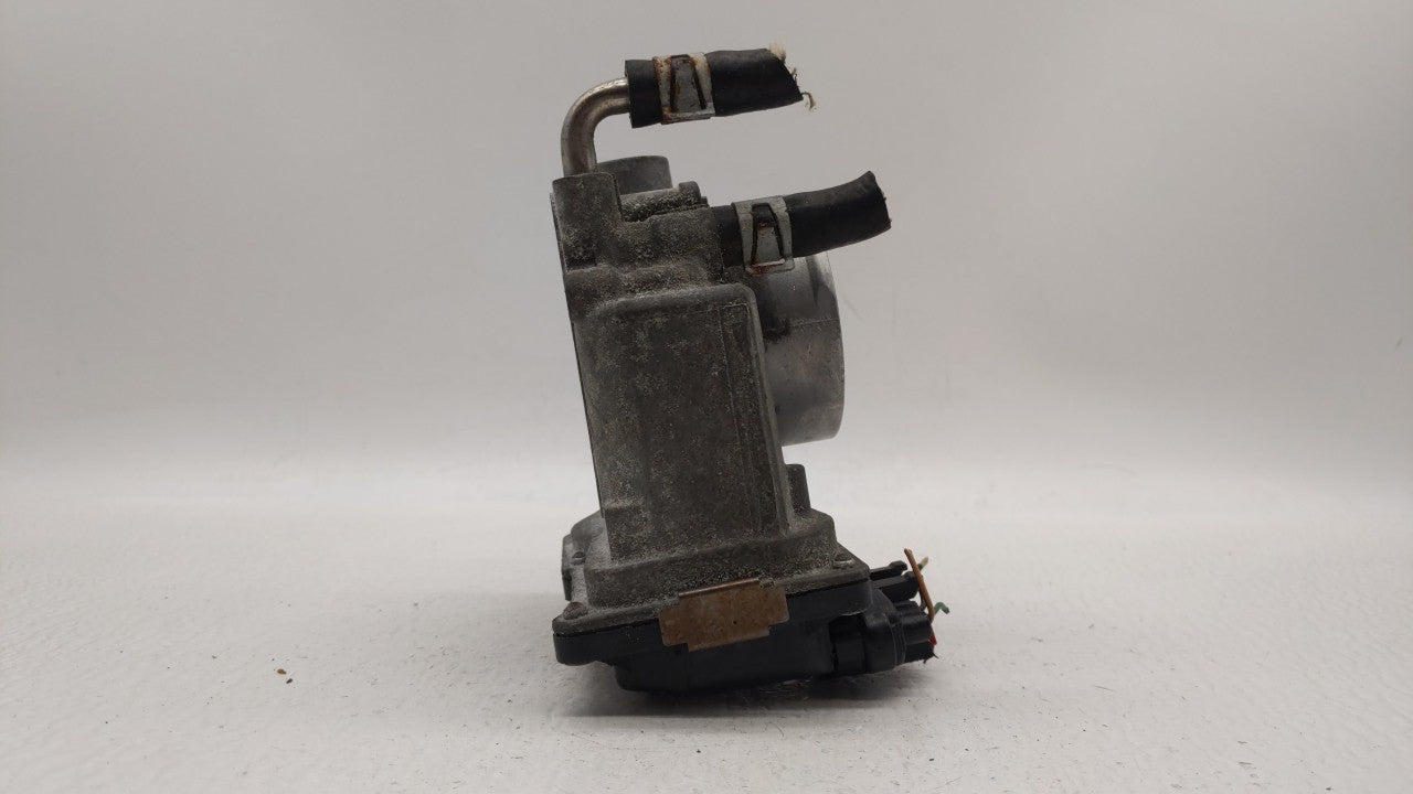 2014-2019 Nissan Rogue Throttle Body P/N:3TA60-01 B 3TA60-01 A, 3TA60-01 C Fits Fits 2013 2014 2015 2016 2017 2018 2019 OEM 