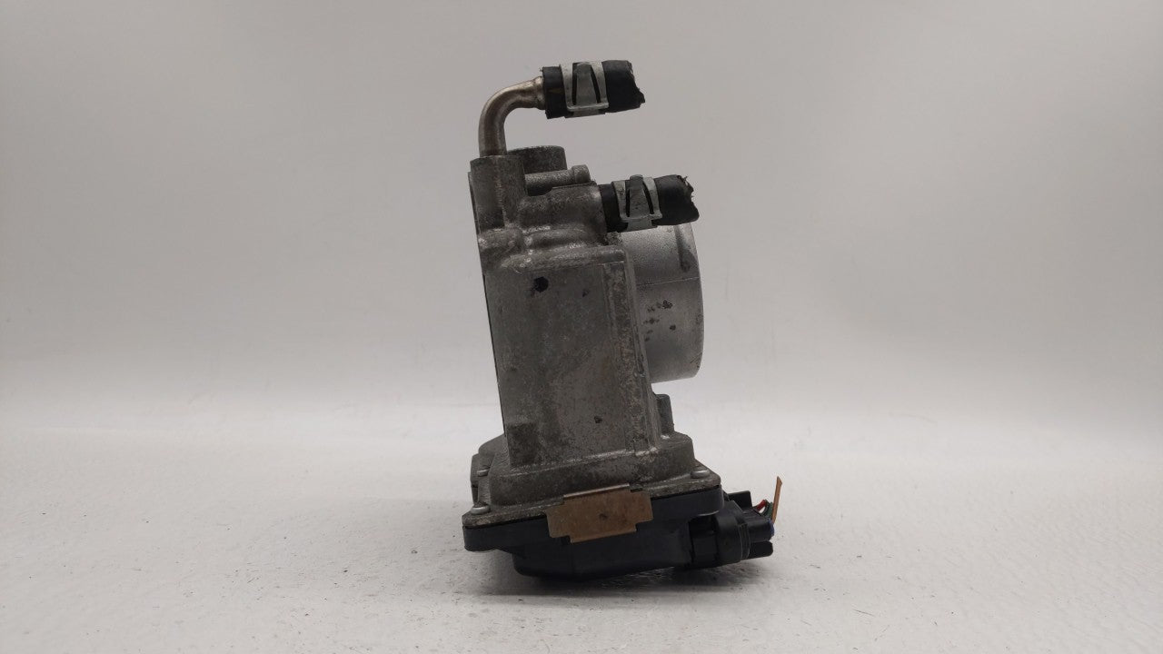 2014-2019 Nissan Rogue Throttle Body P/N:3TA60-01 B 3TA60-01 A, 3TA60-01 C Fits Fits 2013 2014 2015 2016 2017 2018 2019 OEM 