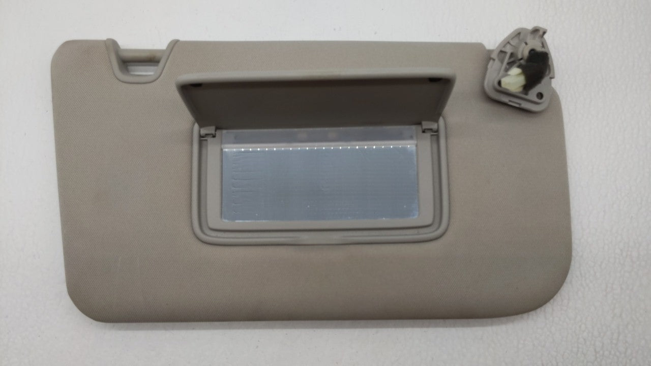 2014-2017 Nissan Rogue Sun Visor Shade Replacement Passenger Right Mirror Fits Fits 2014 2015 2016 2017 OEM Used Auto Parts 