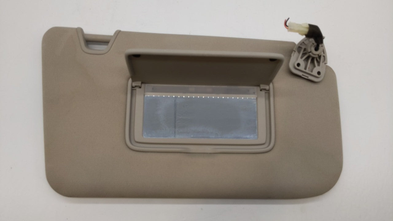 2014-2017 Nissan Rogue Sun Visor Shade Replacement Passenger Right Mirror Fits Fits 2014 2015 2016 2017 OEM Used Auto Parts 