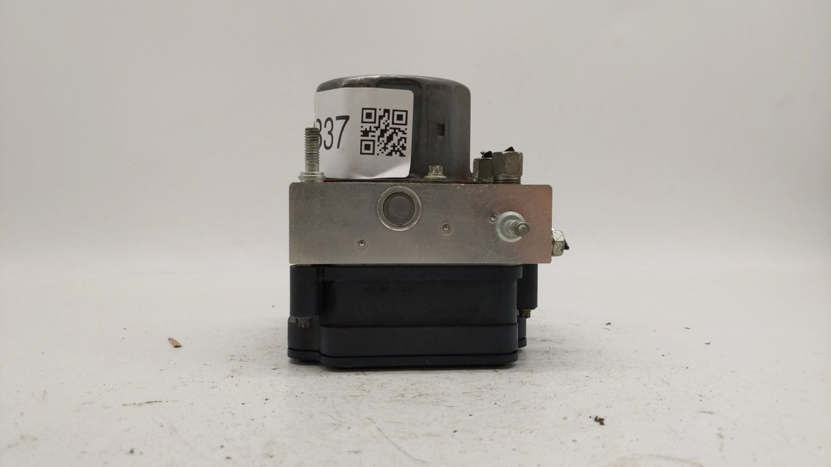 2016 Nissan Rogue Anti-Lock Brake ABS Pump Module Actuator OEM P/N:47660 6FK4A 47660 6MA2A Fits OEM Used Auto Parts - Oemuse