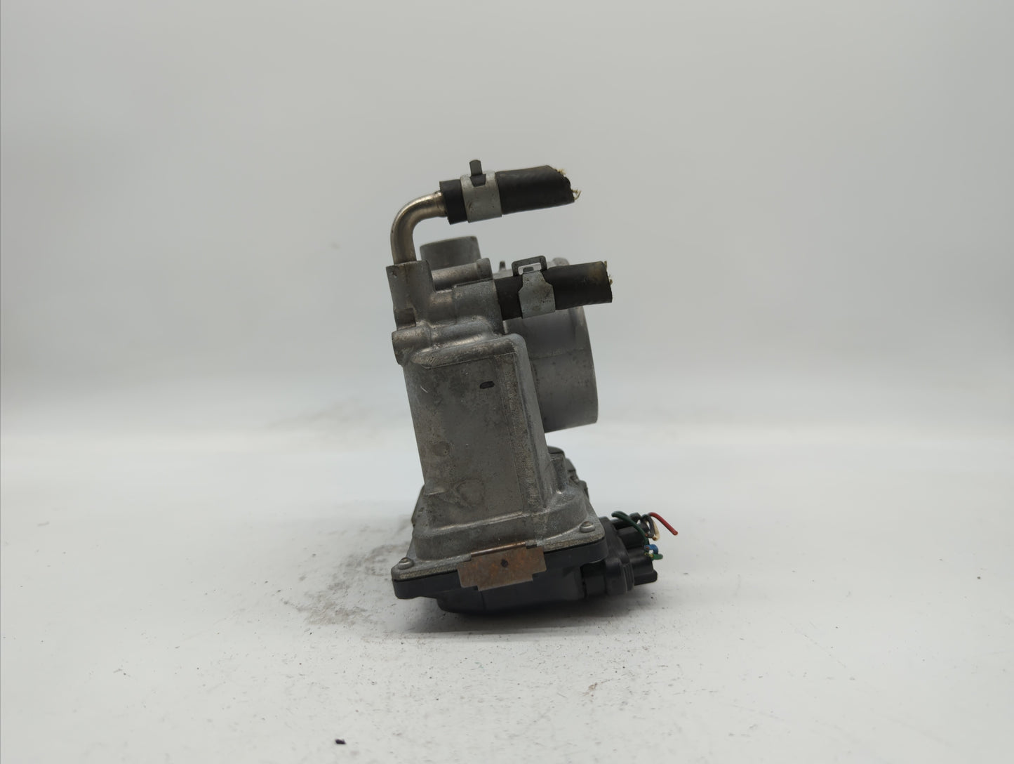 2014-2019 Nissan Rogue Throttle Body P/N:3TA60-01 C 3TA60-01 B, 3TA60-01 A Fits Fits 2013 2014 2015 2016 2017 2018 2019 OEM 