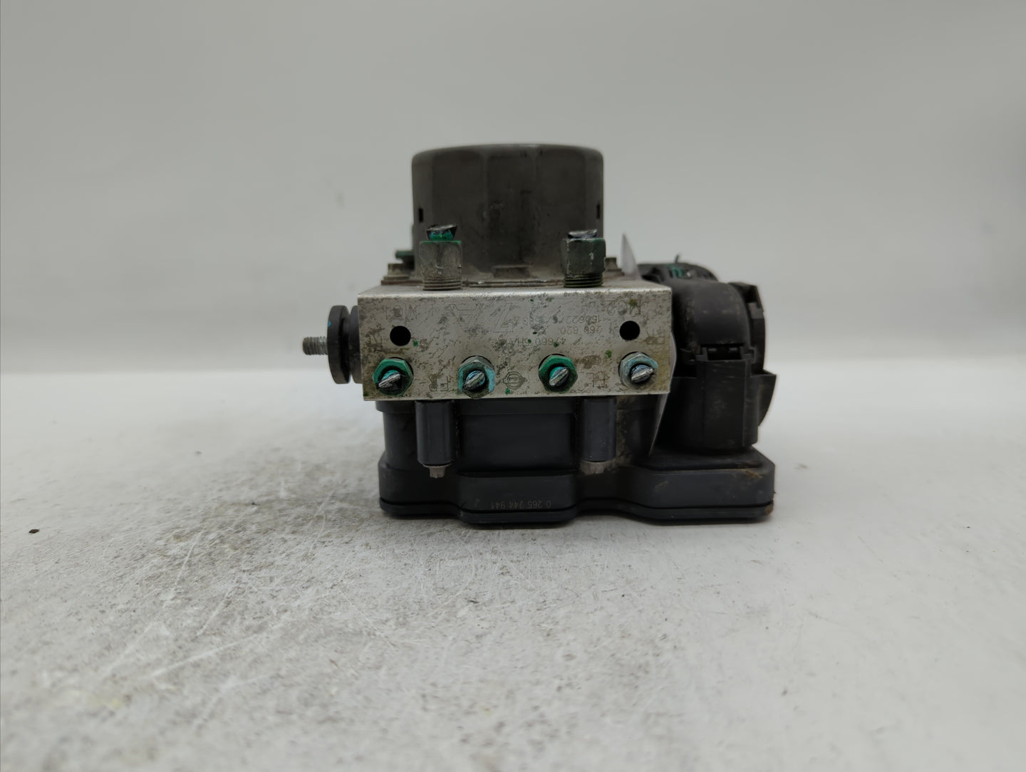 2015-2016 Nissan Rogue ABS Pump Control Module Replacement P/N:2265106452 47660 5HA1A Fits Fits 2015 2016 OEM Used Auto Part