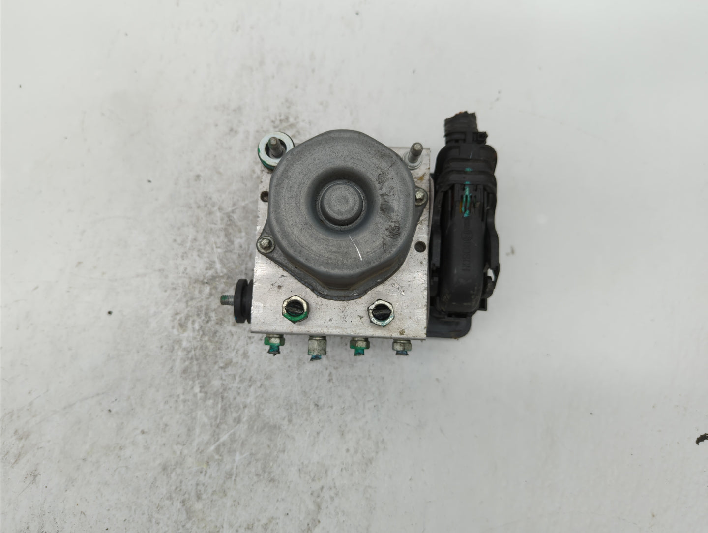 2015-2016 Nissan Rogue ABS Pump Control Module Replacement P/N:2265106452 47660 5HA1A Fits Fits 2015 2016 OEM Used Auto Part