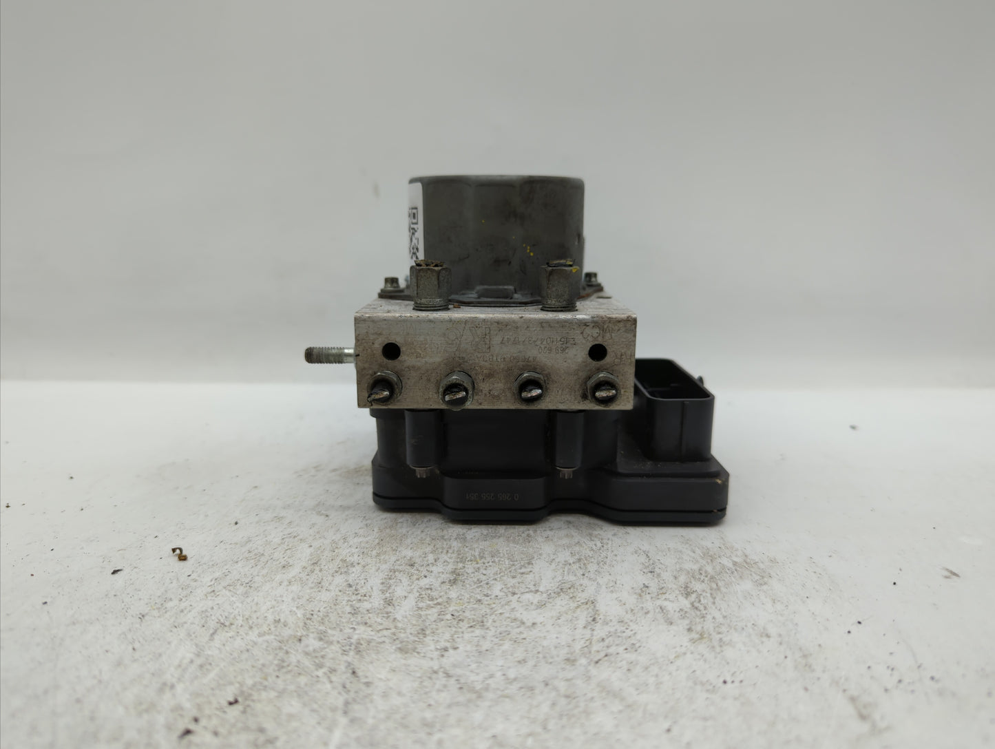 2016 Nissan Rogue ABS Pump Control Module Replacement P/N:47660 9TB0A Fits OEM Used Auto Parts - Oemusedautoparts1.com
