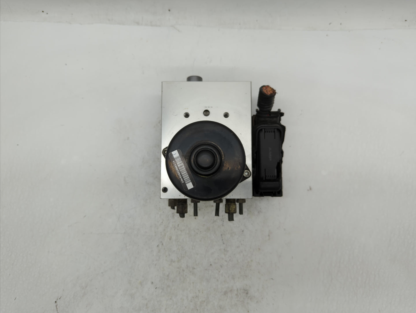 2016 Nissan Rogue ABS Pump Control Module Replacement P/N:47660 6FK2A Fits OEM Used Auto Parts - Oemusedautoparts1.com