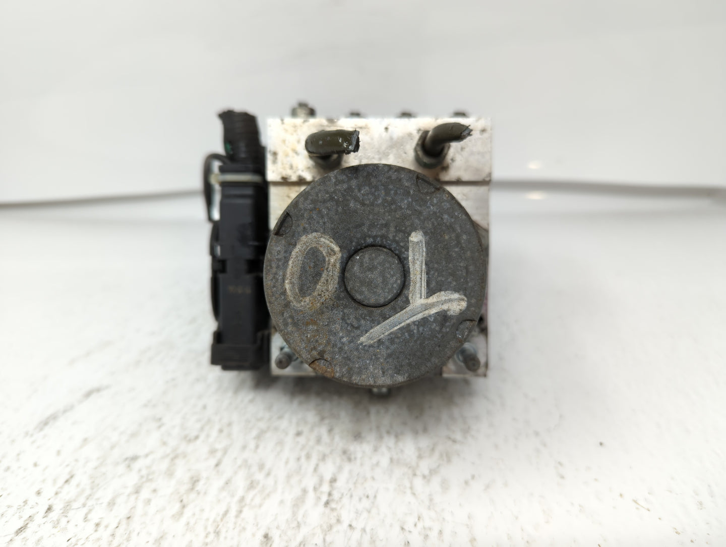 2016 Nissan Rogue ABS Pump Control Module Replacement P/N:47660 2765A Fits OEM Used Auto Parts - Oemusedautoparts1.com