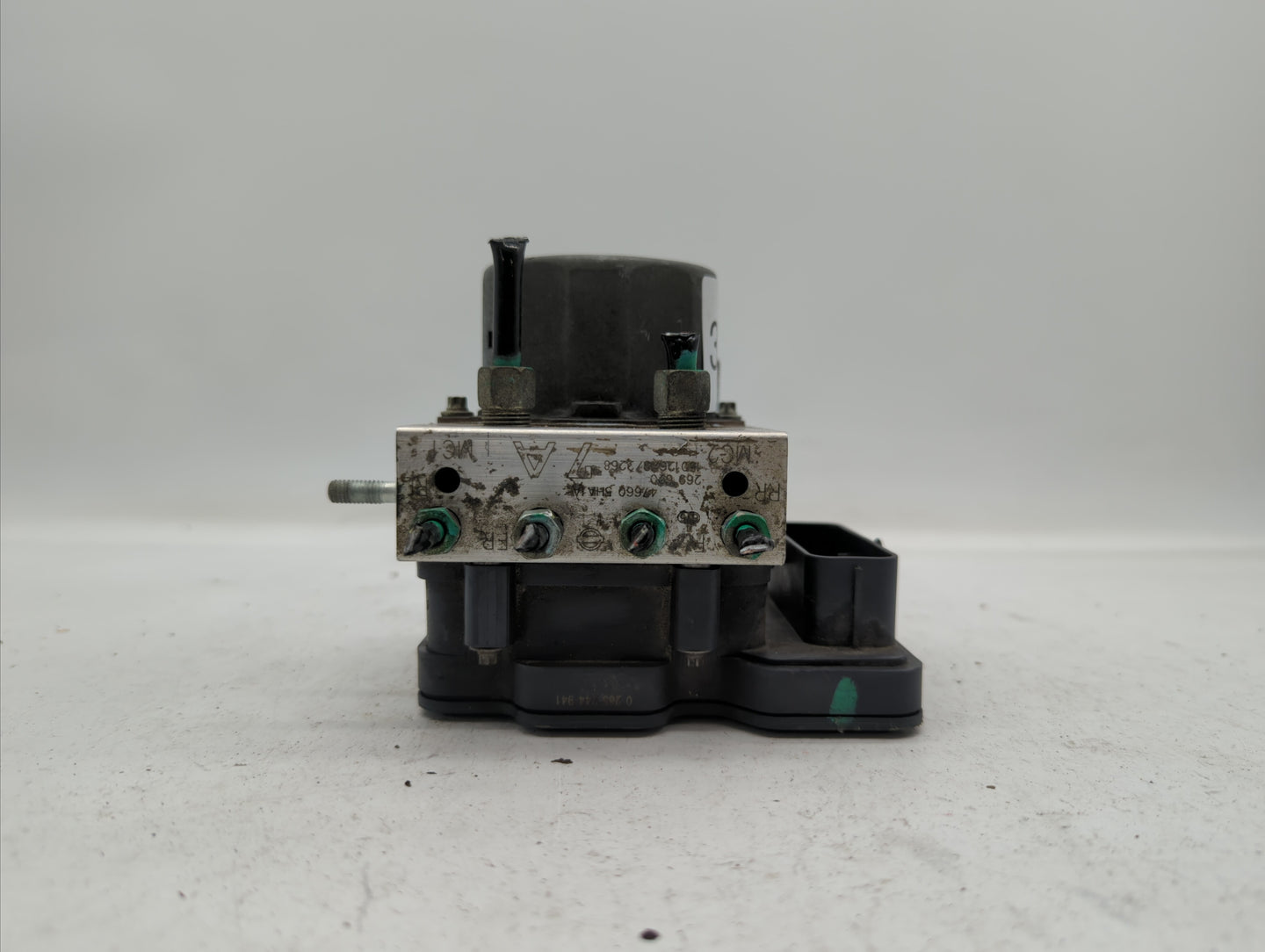 2015-2016 Nissan Rogue ABS Pump Control Module Replacement P/N:2265106452 47660 5HA1A Fits Fits 2015 2016 OEM Used Auto Part