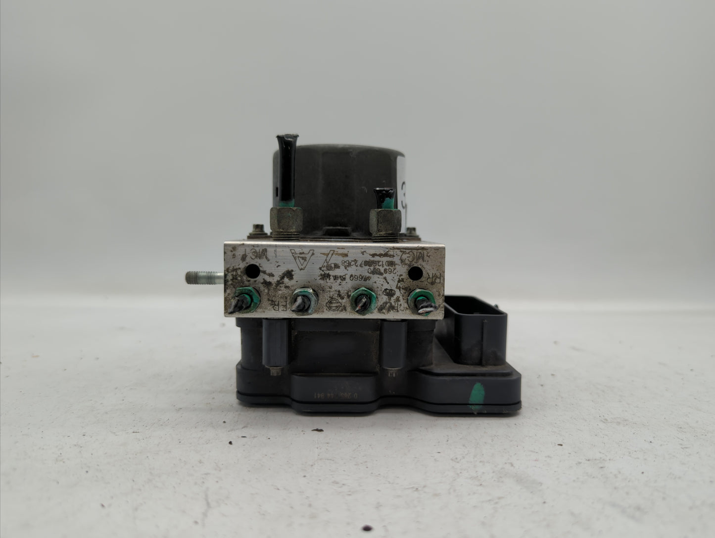 2015-2016 Nissan Rogue ABS Pump Control Module Replacement P/N:2265106452 47660 5HA1A Fits Fits 2015 2016 OEM Used Auto Part