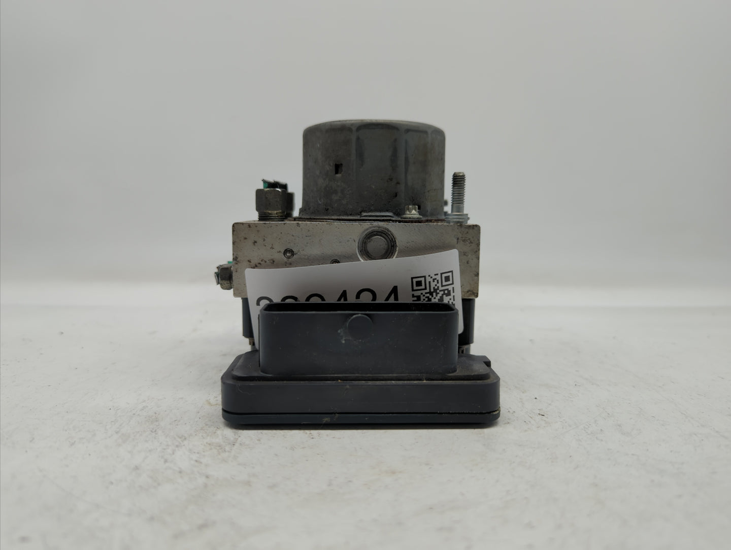 2015-2016 Nissan Rogue ABS Pump Control Module Replacement P/N:2265106452 47660 5HA1A Fits Fits 2015 2016 OEM Used Auto Part