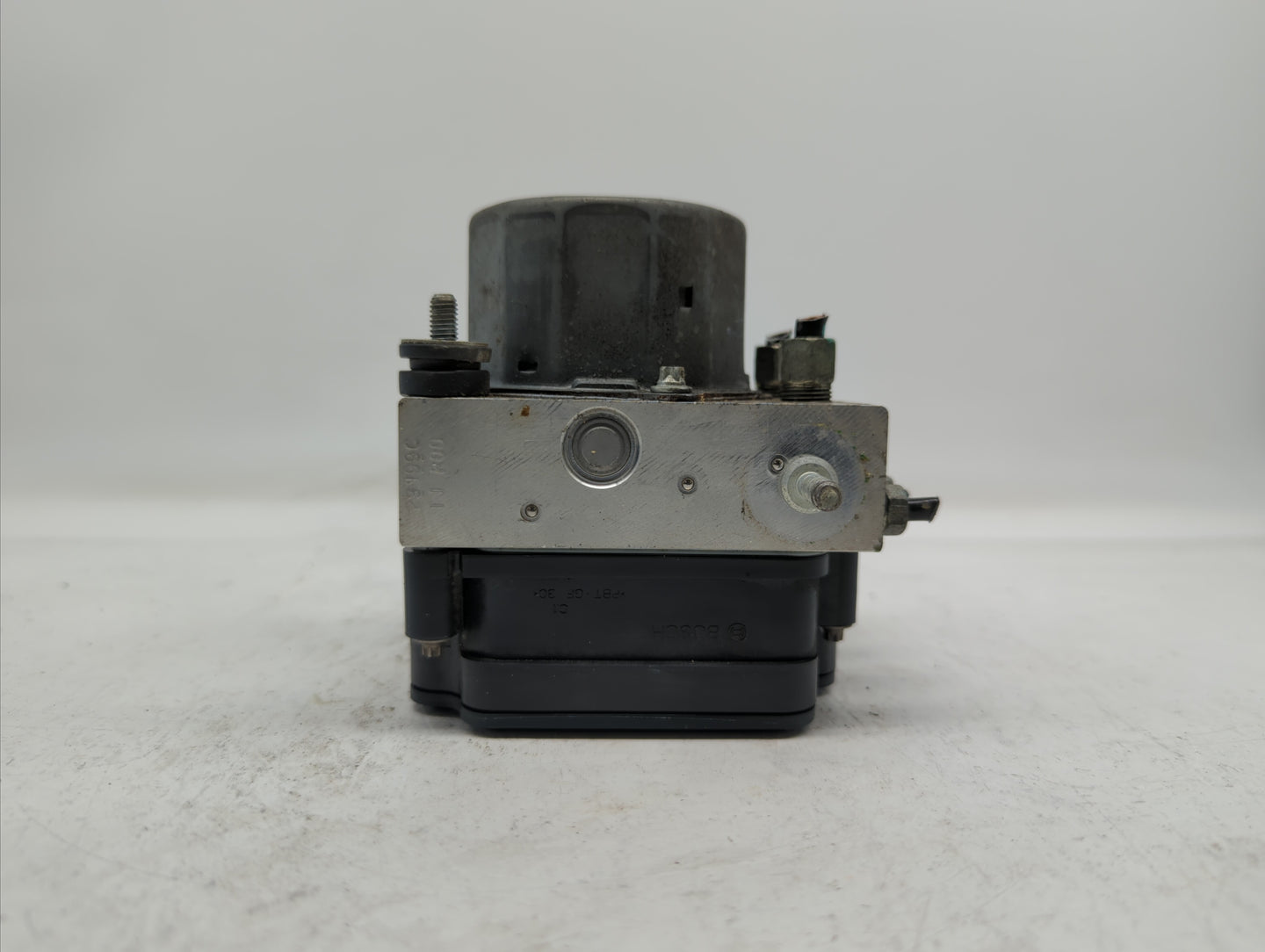 2015-2016 Nissan Rogue ABS Pump Control Module Replacement P/N:2265106452 47660 5HA1A Fits Fits 2015 2016 OEM Used Auto Part