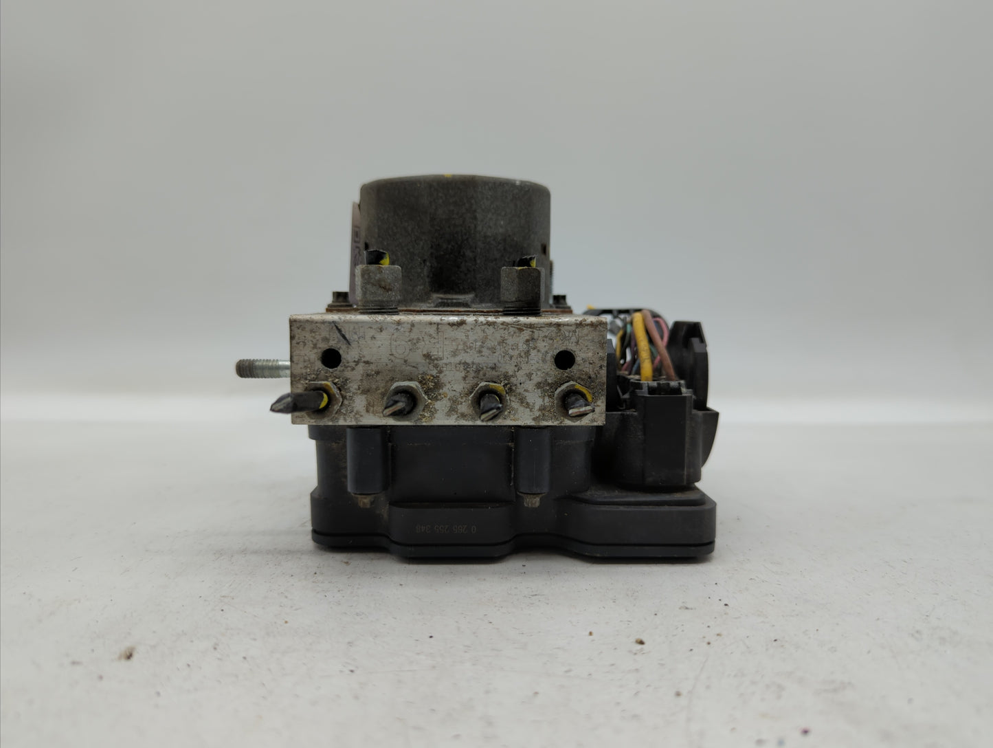 2016 Nissan Rogue ABS Pump Control Module Replacement P/N:47666-9TB0D Fits OEM Used Auto Parts - Oemusedautoparts1.com