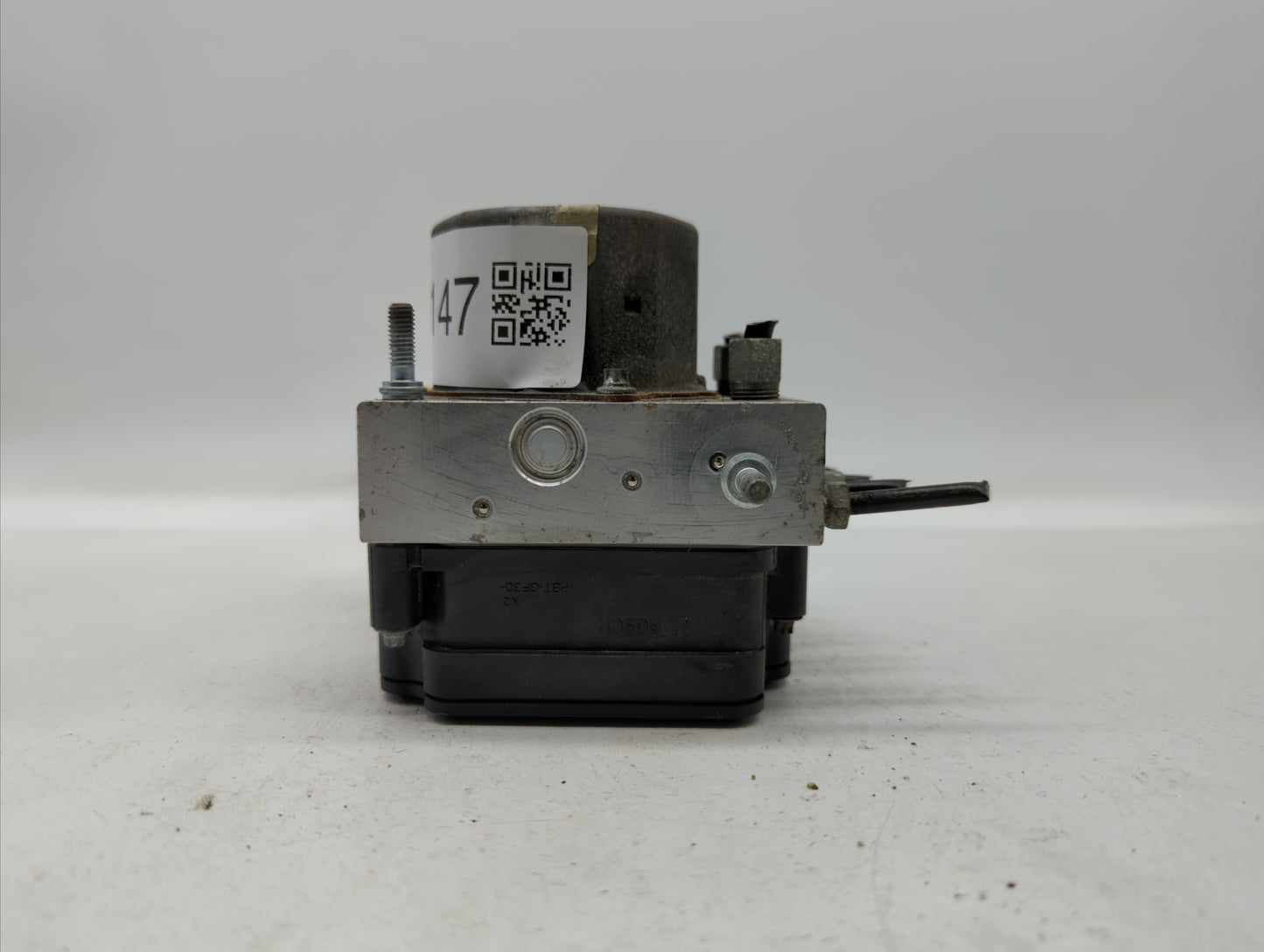 2016 Nissan Rogue ABS Pump Control Module Replacement P/N:47666-9TB0D Fits OEM Used Auto Parts - Oemusedautoparts1.com