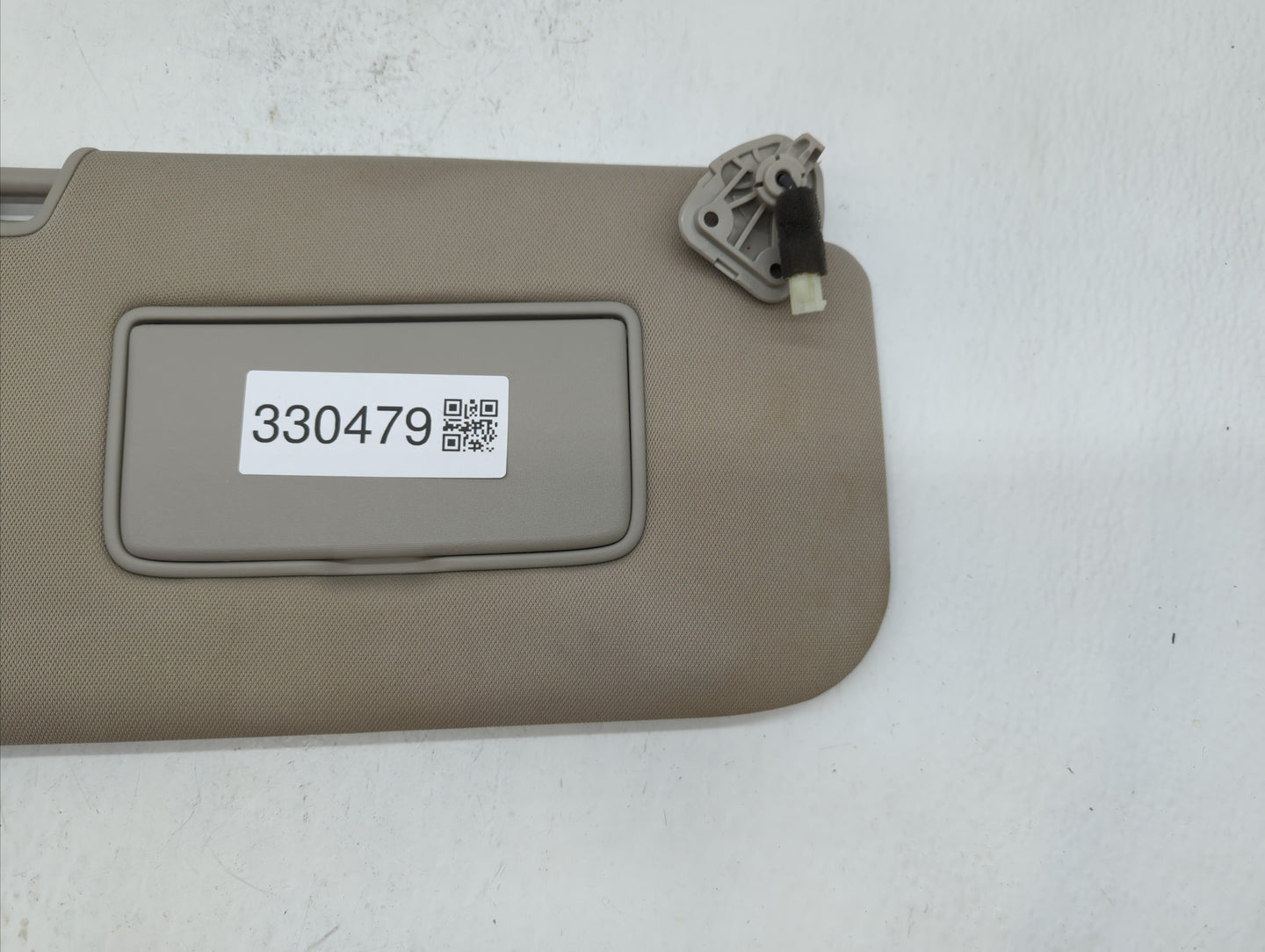 2014-2017 Nissan Rogue Sun Visor Shade Replacement Passenger Right Mirror Fits Fits 2014 2015 2016 2017 OEM Used Auto Parts 