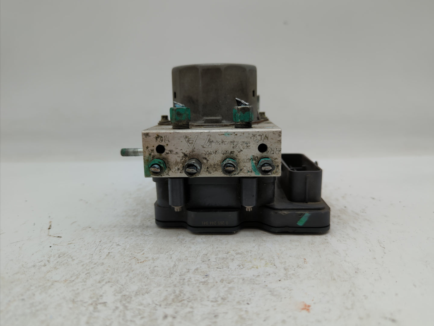 2015-2016 Nissan Rogue ABS Pump Control Module Replacement P/N:2265106452 47660 5HA1A Fits Fits 2015 2016 OEM Used Auto Part