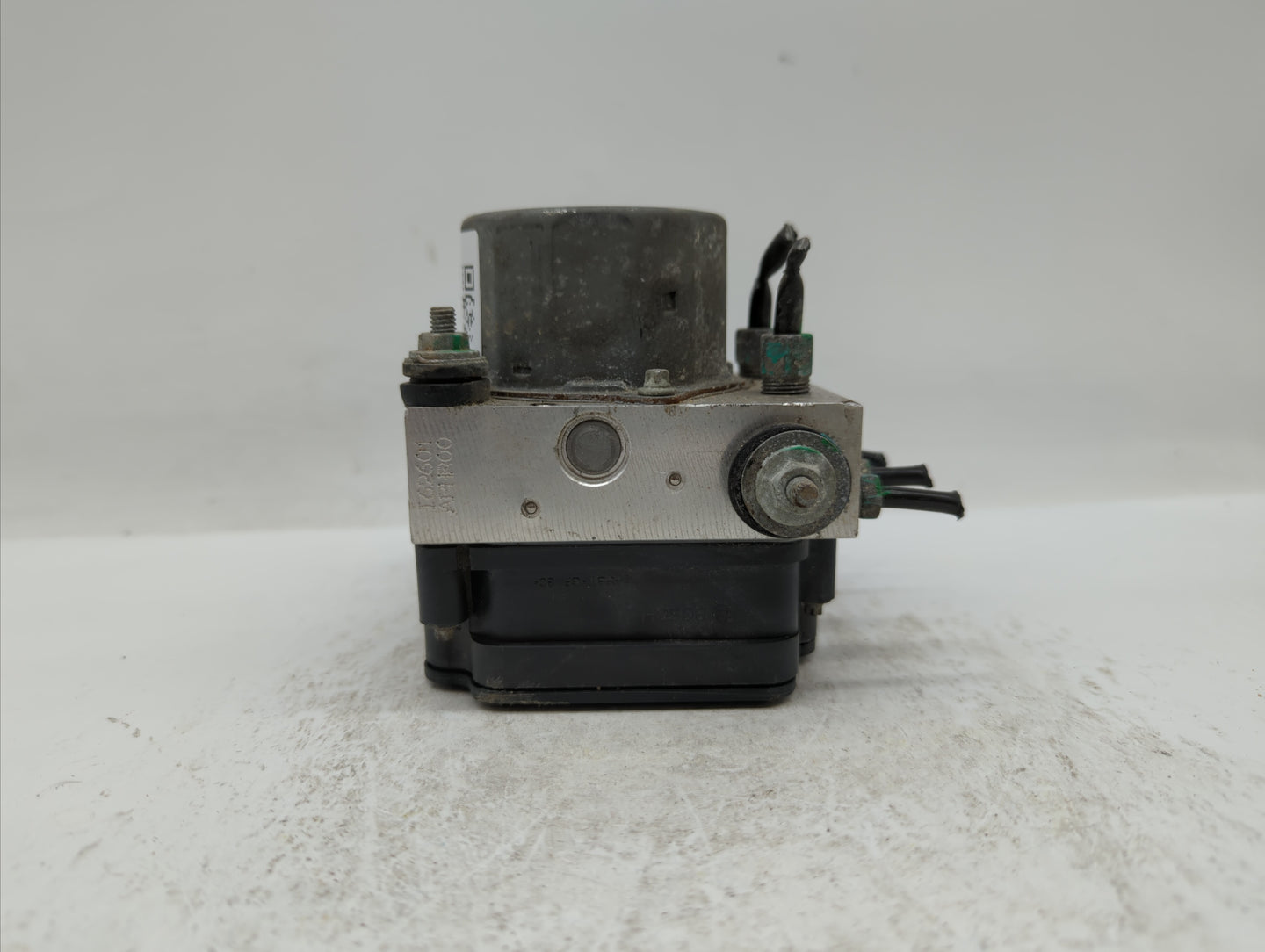 2015-2016 Nissan Rogue ABS Pump Control Module Replacement P/N:2265106452 47660 5HA1A Fits Fits 2015 2016 OEM Used Auto Part