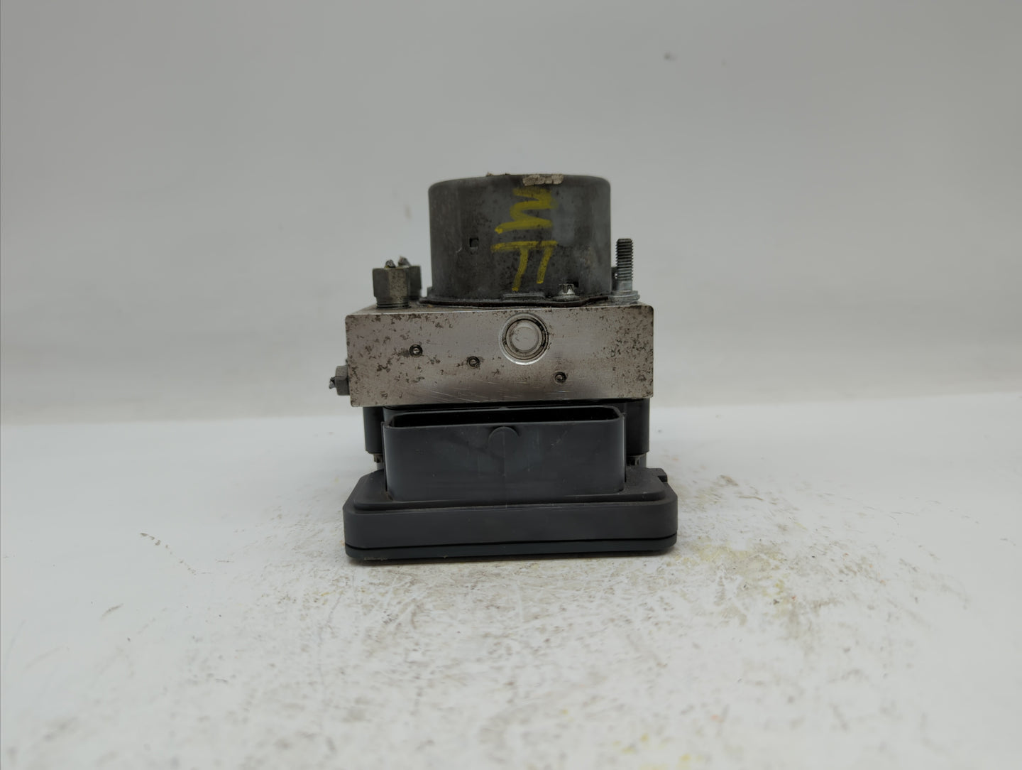 2016 Nissan Rogue ABS Pump Control Module Replacement P/N:47660-9TB0B 2265106527 Fits OEM Used Auto Parts - Oemusedautoparts