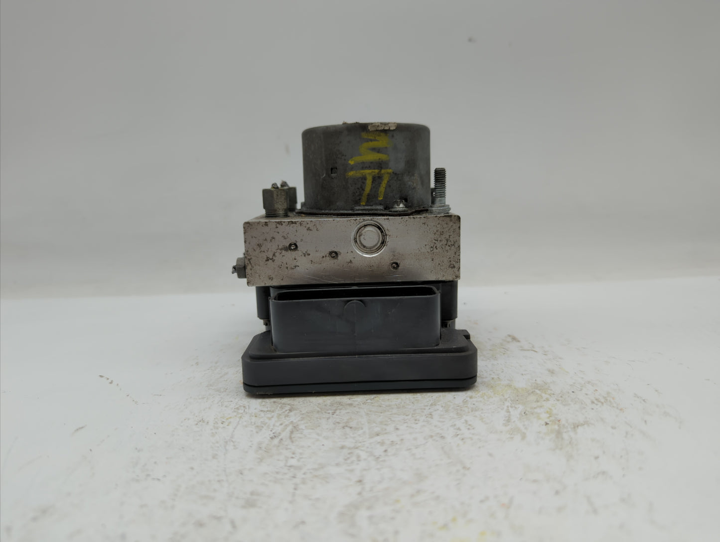 2016 Nissan Rogue ABS Pump Control Module Replacement P/N:47660-9TB0B 2265106527 Fits OEM Used Auto Parts - Oemusedautoparts