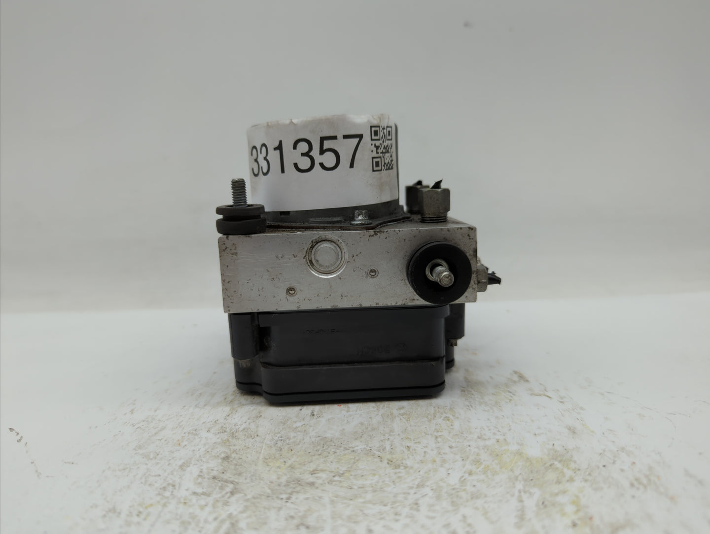 2016 Nissan Rogue ABS Pump Control Module Replacement P/N:47660-9TB0B 2265106527 Fits OEM Used Auto Parts - Oemusedautoparts
