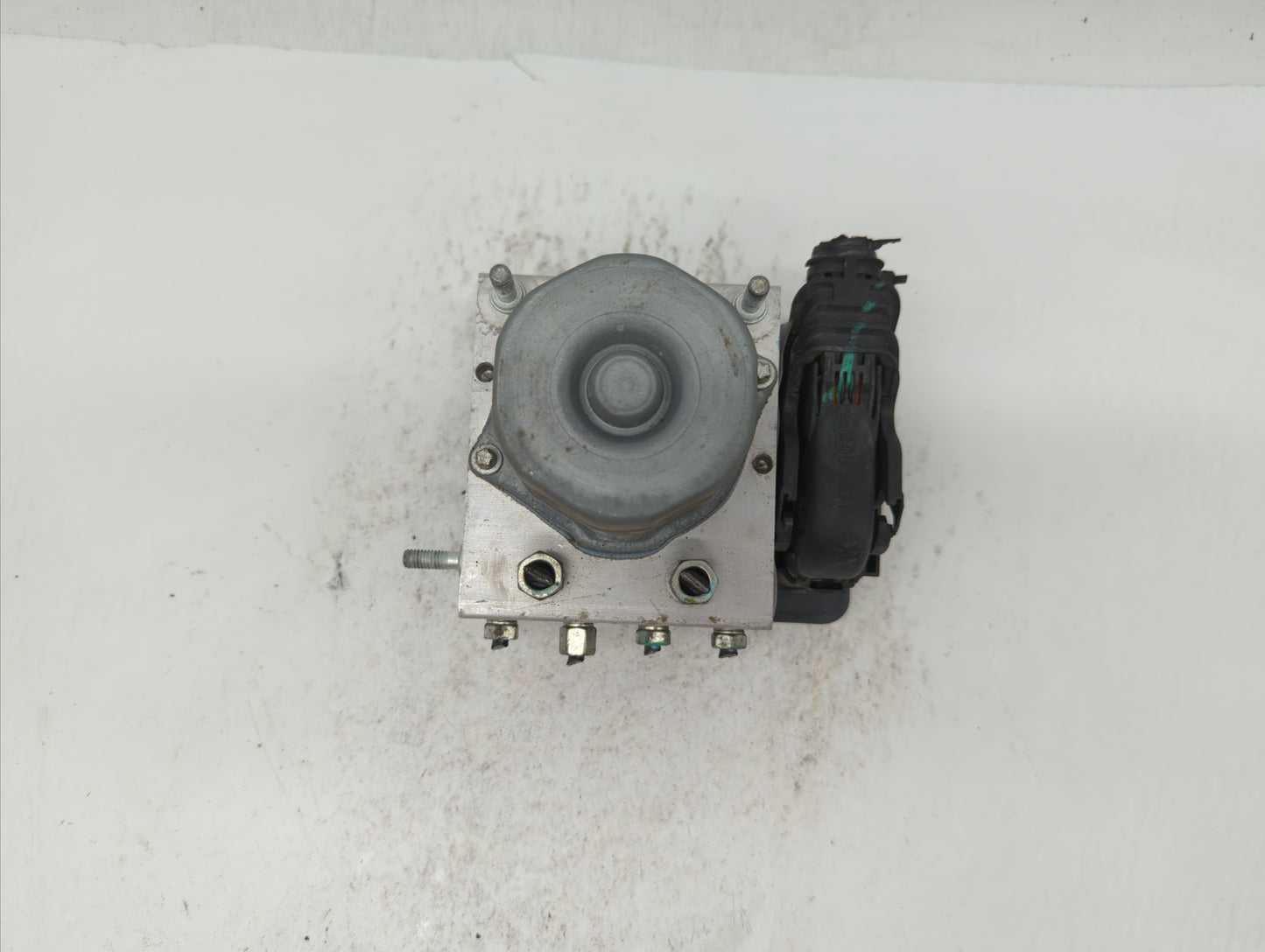2015-2016 Nissan Rogue ABS Pump Control Module Replacement P/N:47660 5HA0A Fits Fits 2015 2016 OEM Used Auto Parts - Oemused