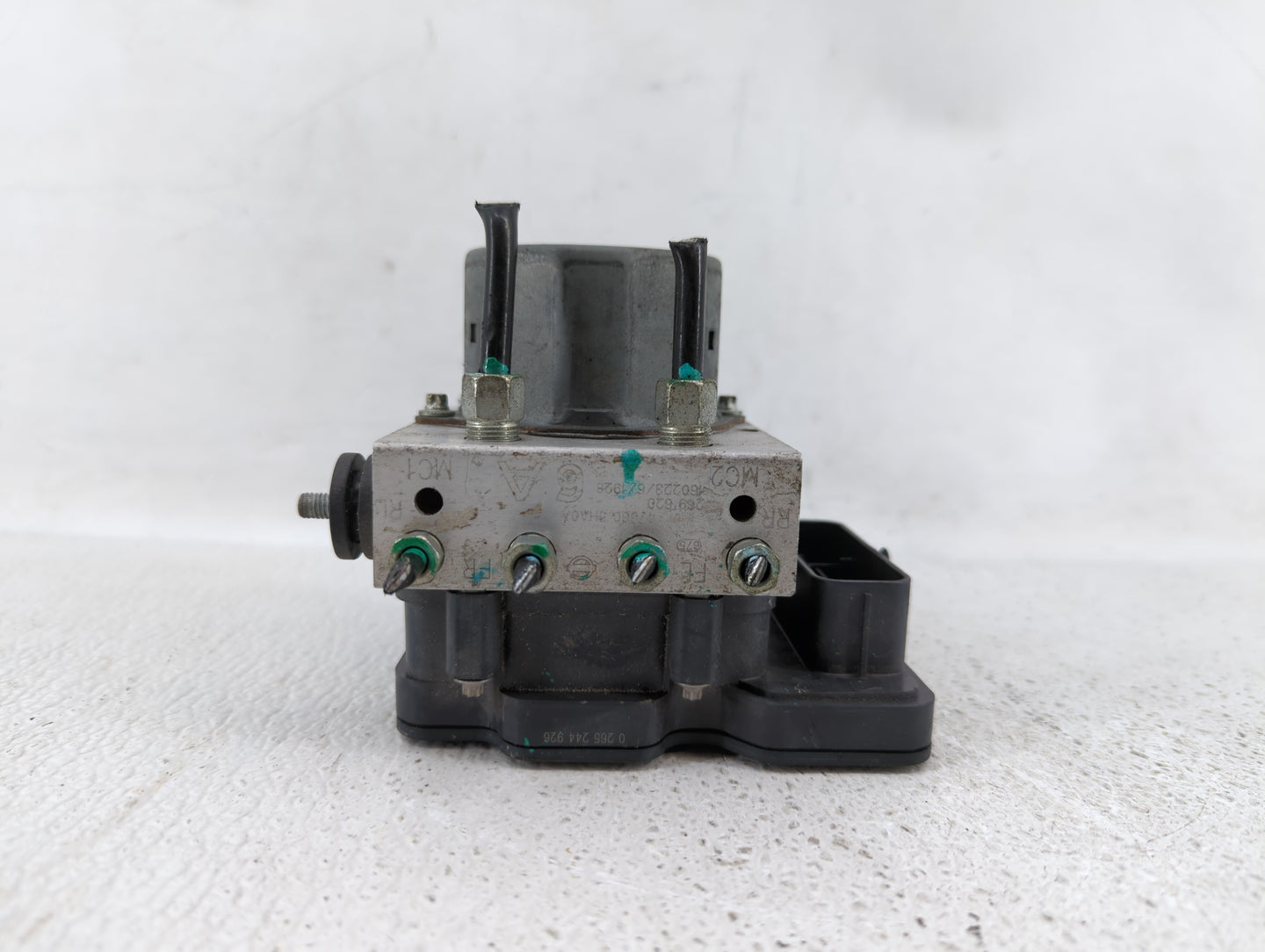 2015-2016 Nissan Rogue ABS Pump Control Module Replacement P/N:47660 5HA0A Fits Fits 2015 2016 OEM Used Auto Parts - Oemused