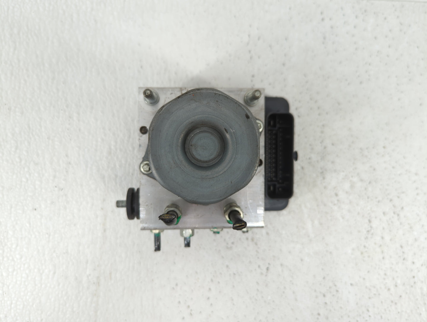 2015-2016 Nissan Rogue ABS Pump Control Module Replacement P/N:47660 5HA0A Fits Fits 2015 2016 OEM Used Auto Parts - Oemused