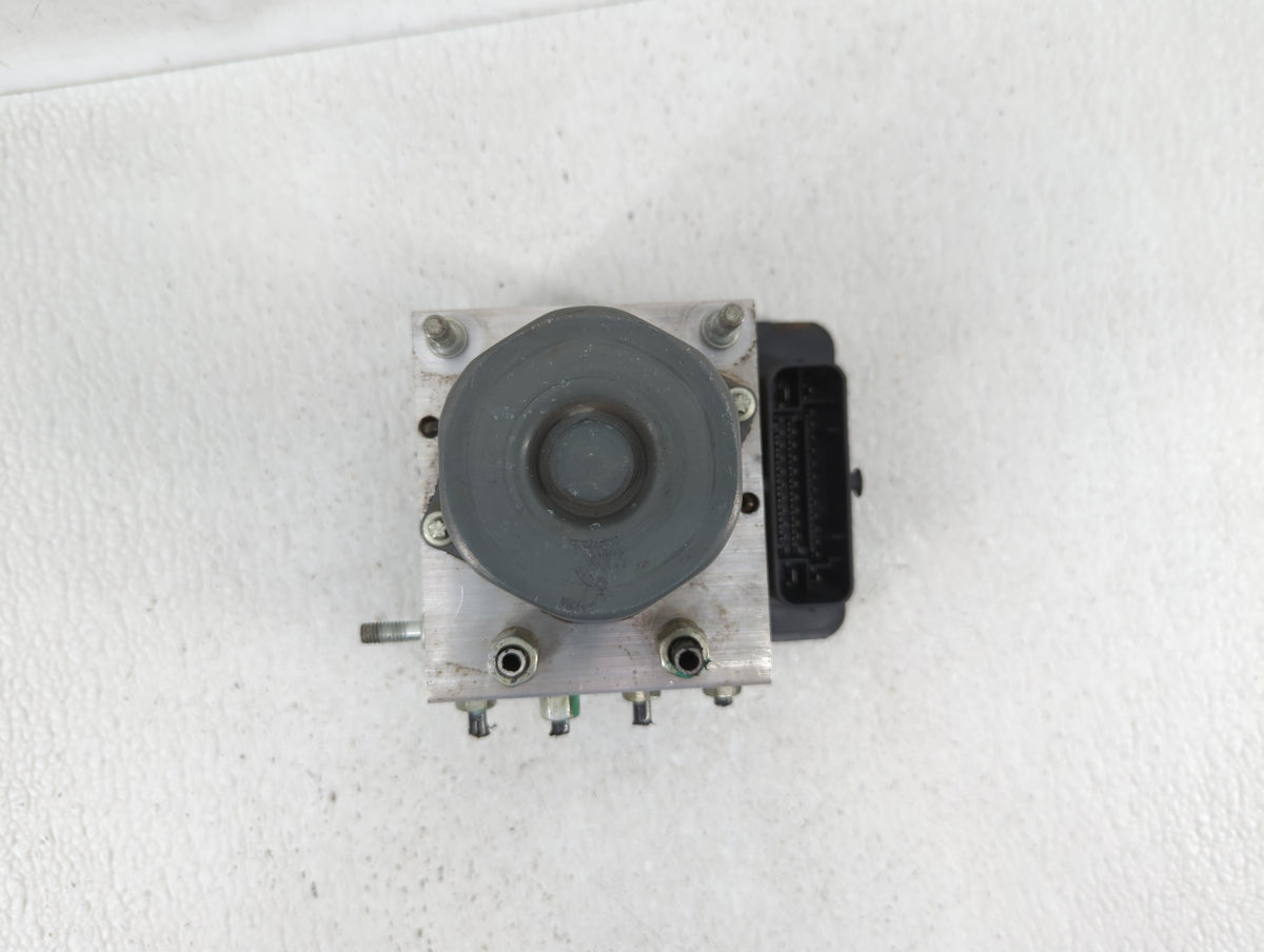 2015-2016 Nissan Rogue Anti-Lock Brake ABS Pump Module Actuator OEM P/N:47660 5HA0A Fits Fits 2015 2016 OEM Used Auto Parts 