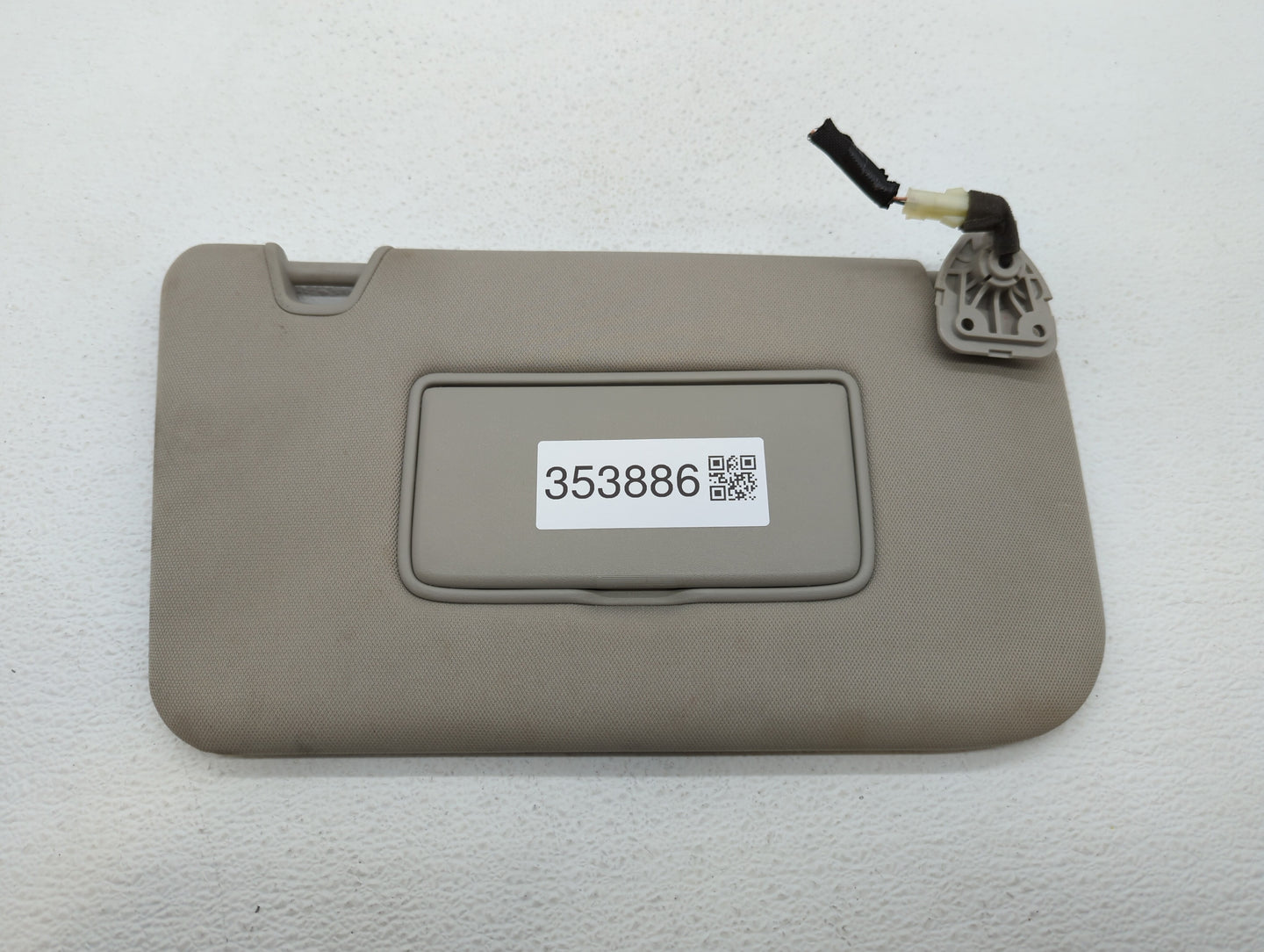 2014-2017 Nissan Rogue Sun Visor Shade Replacement Passenger Right Mirror Fits Fits 2014 2015 2016 2017 OEM Used Auto Parts 