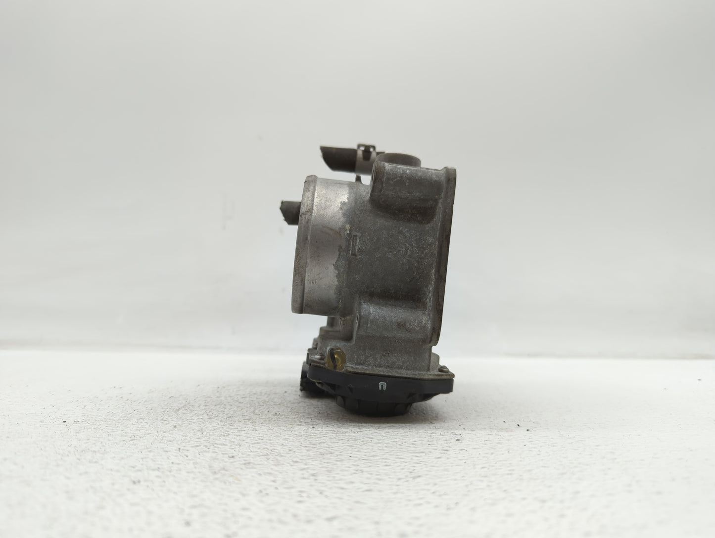 2014-2019 Nissan Rogue Throttle Body P/N:3TA60-01 C 3TA60-01 B, 3TA60-01 A Fits Fits 2013 2014 2015 2016 2017 2018 2019 OEM 