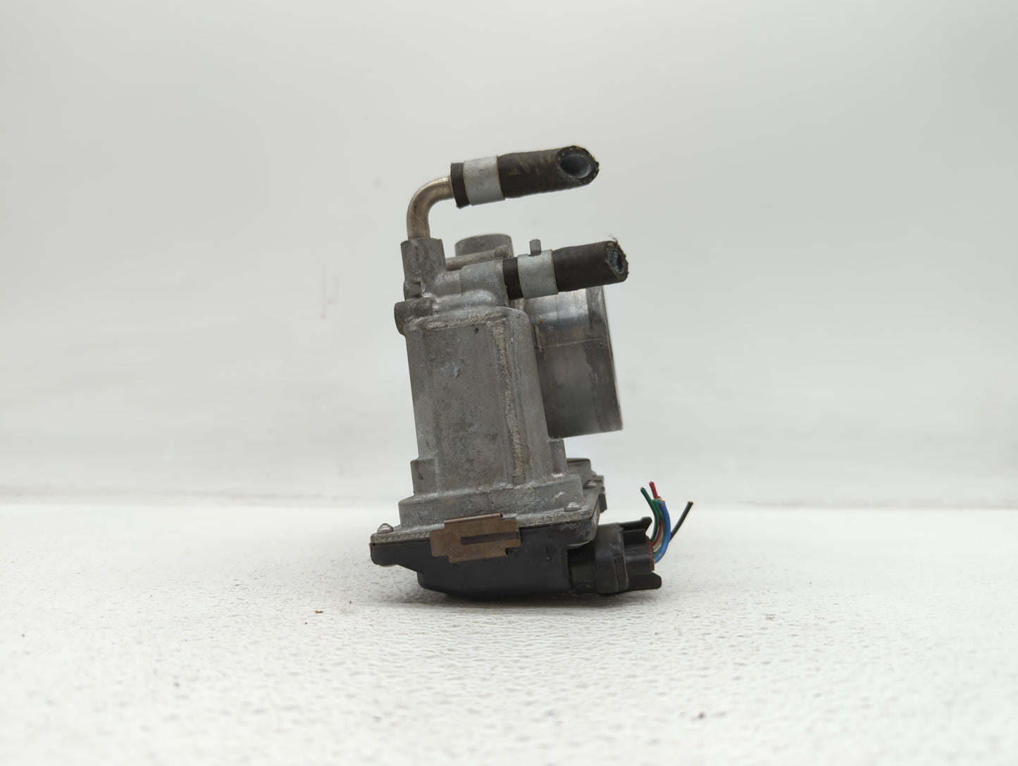 2014-2019 Nissan Rogue Throttle Body P/N:3TA60-01 C 3TA60-01 B, 3TA60-01 A Fits Fits 2013 2014 2015 2016 2017 2018 2019 OEM 