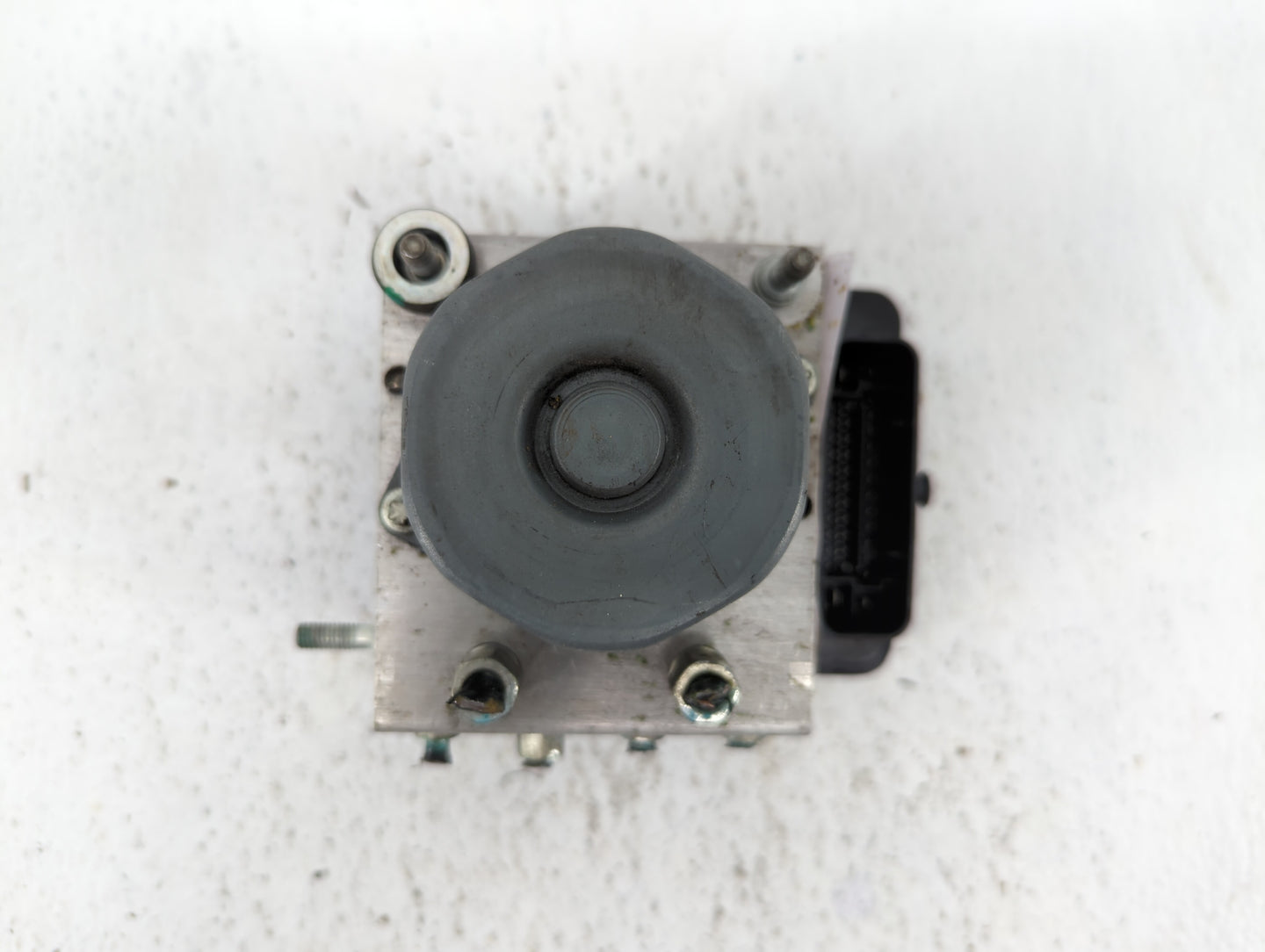2015-2016 Nissan Rogue ABS Pump Control Module Replacement P/N:47660 5HA0A Fits Fits 2015 2016 OEM Used Auto Parts - Oemused
