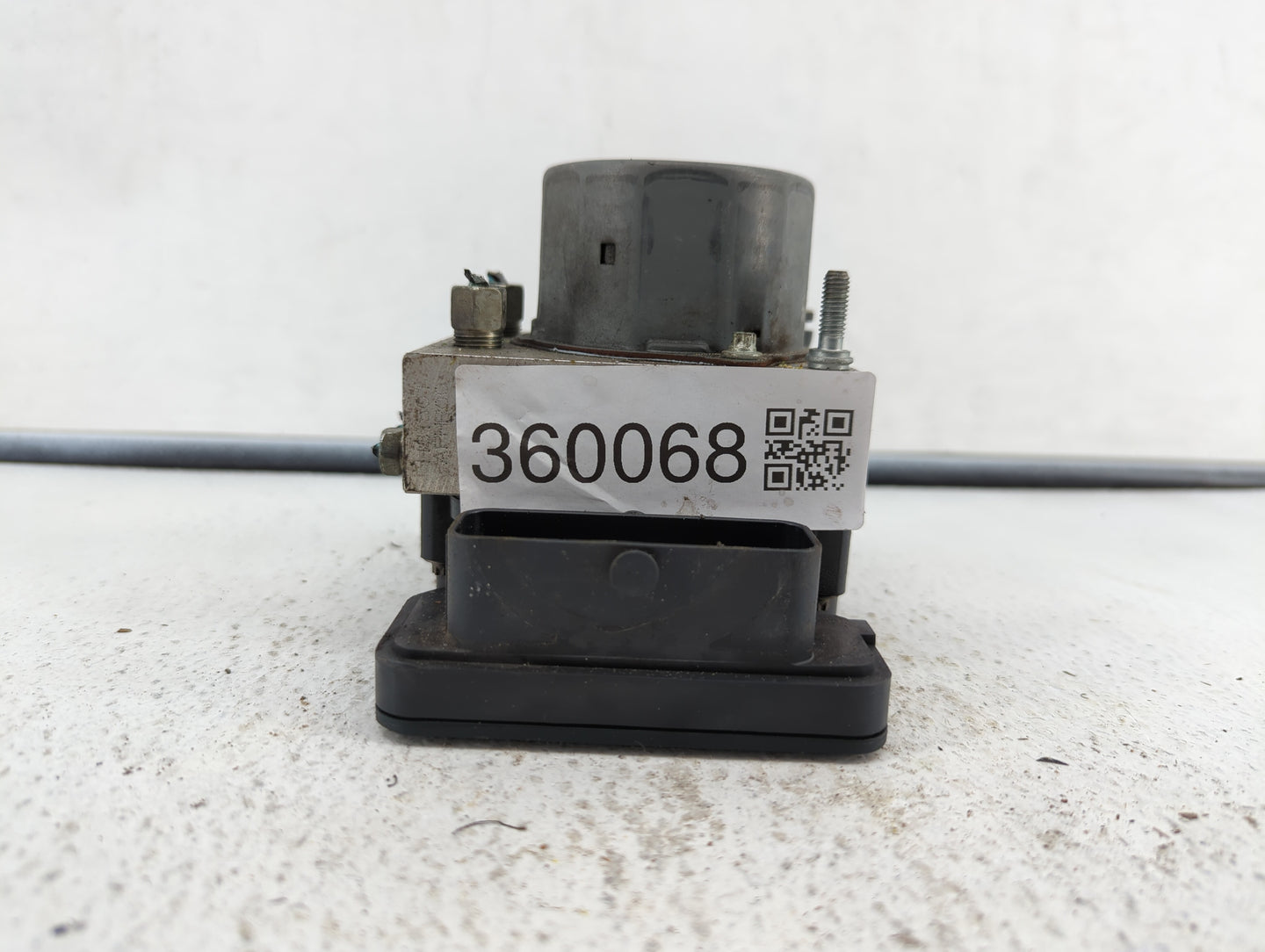2015-2016 Nissan Rogue ABS Pump Control Module Replacement P/N:47660 5HA0A Fits Fits 2015 2016 OEM Used Auto Parts - Oemused