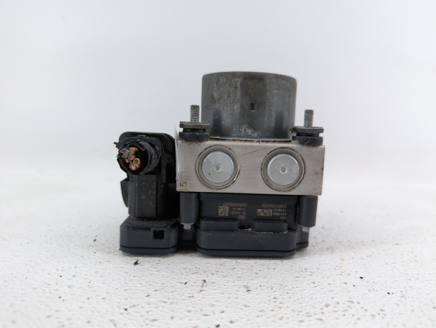 2016 Nissan Rogue ABS Pump Control Module Replacement P/N:47660 6FK4A 47660 6MA2A Fits OEM Used Auto Parts - Oemusedautopart