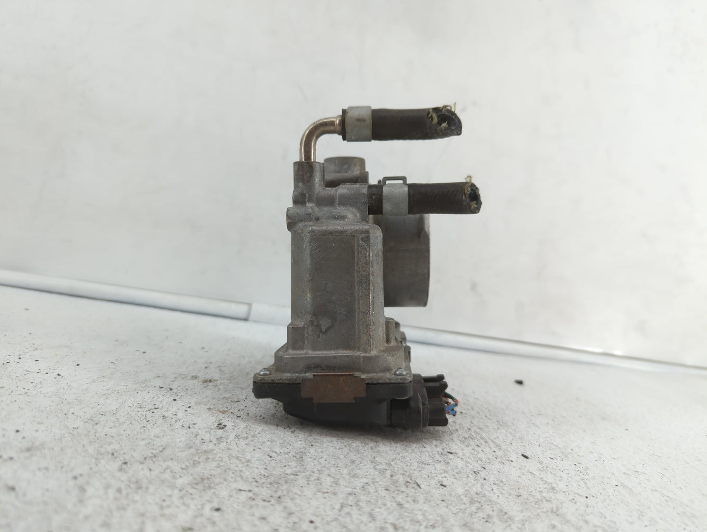 2014-2019 Nissan Rogue Throttle Body P/N:3TA60-01 C 3TA60-01 B, 3TA60-01 A Fits Fits 2013 2014 2015 2016 2017 2018 2019 OEM 