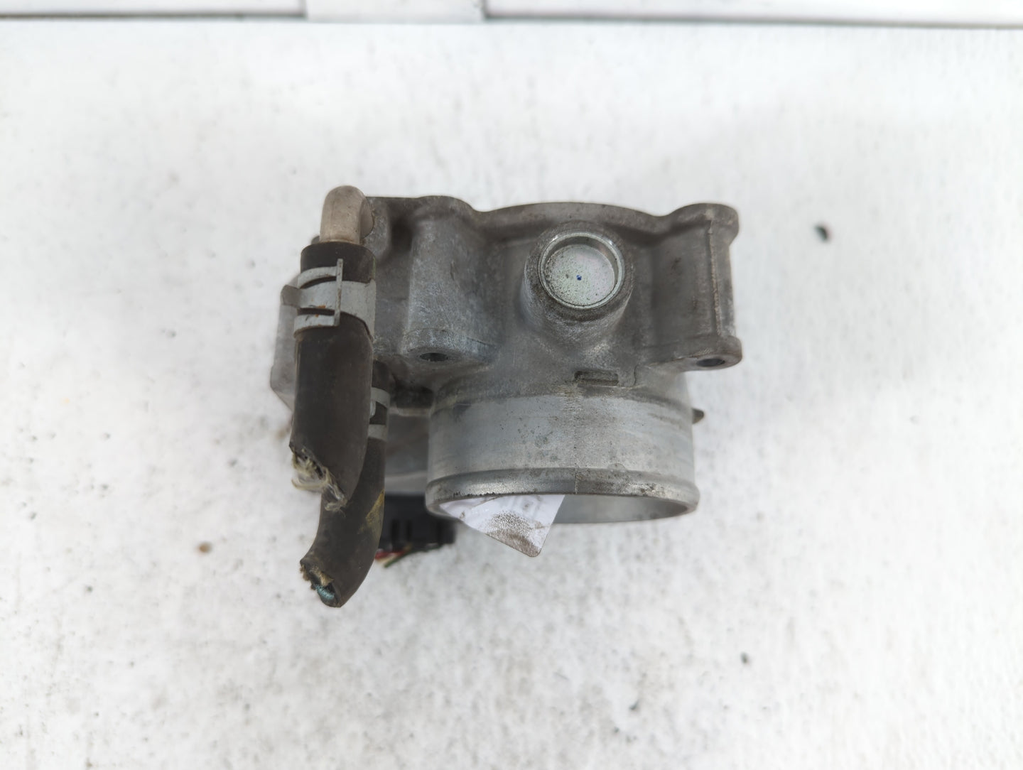 2014-2019 Nissan Rogue Throttle Body P/N:3TA60-01 C 3TA60-01 B, 3TA60-01 A Fits Fits 2013 2014 2015 2016 2017 2018 2019 OEM 