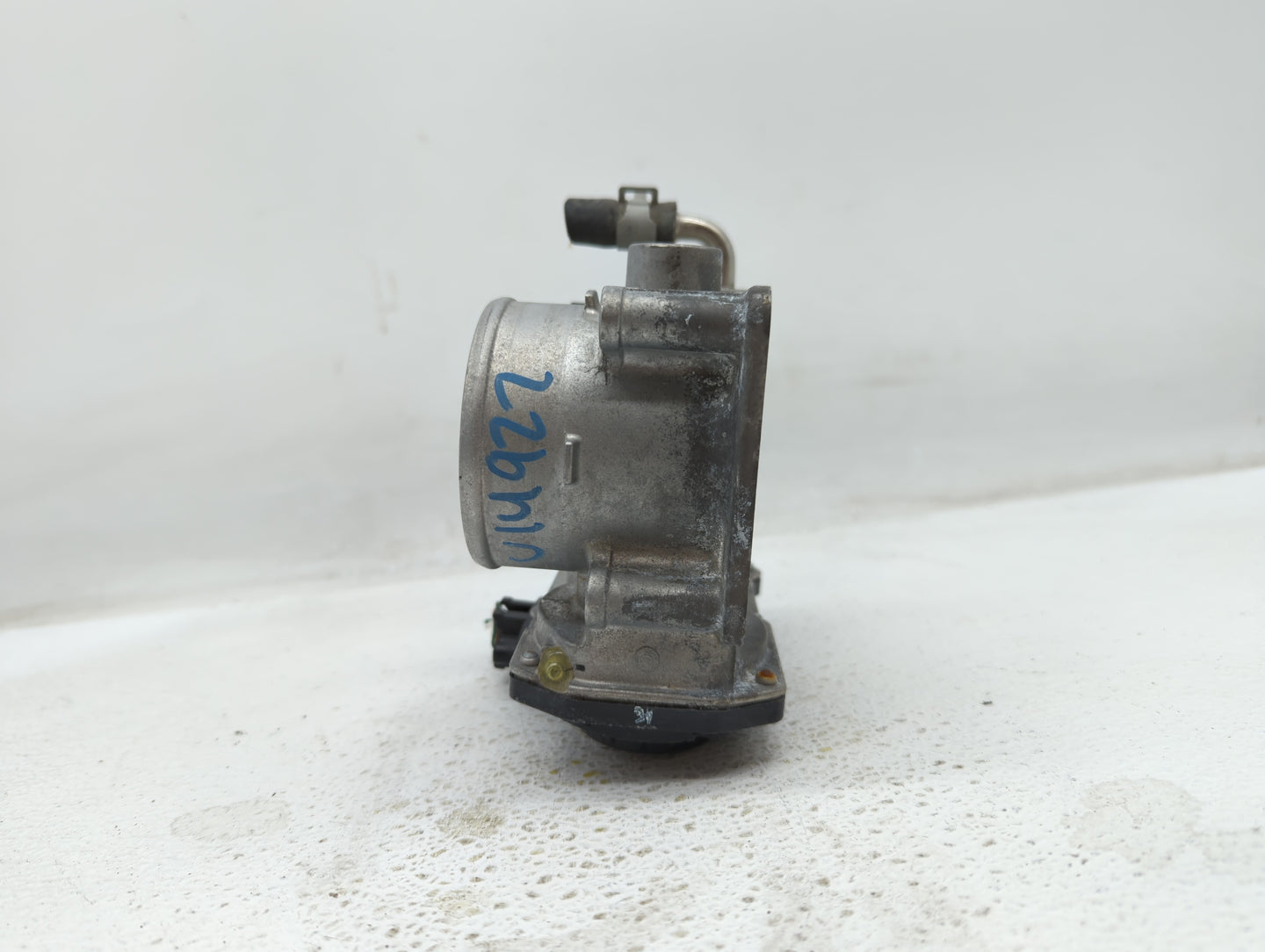 2014-2019 Nissan Rogue Throttle Body P/N:3TA60-01 C 3TA60-01 B, 3TA60-01 A Fits Fits 2013 2014 2015 2016 2017 2018 2019 OEM 