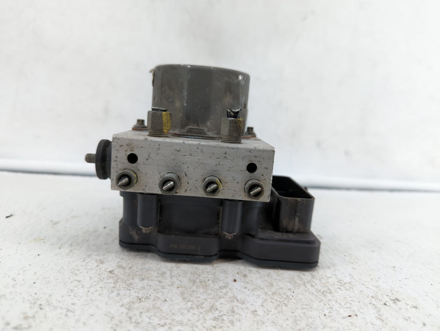 2016 Nissan Rogue ABS Pump Control Module Replacement P/N:0265255354 47660-9TB0B, 2265106527 Fits OEM Used Auto Parts - Oemu