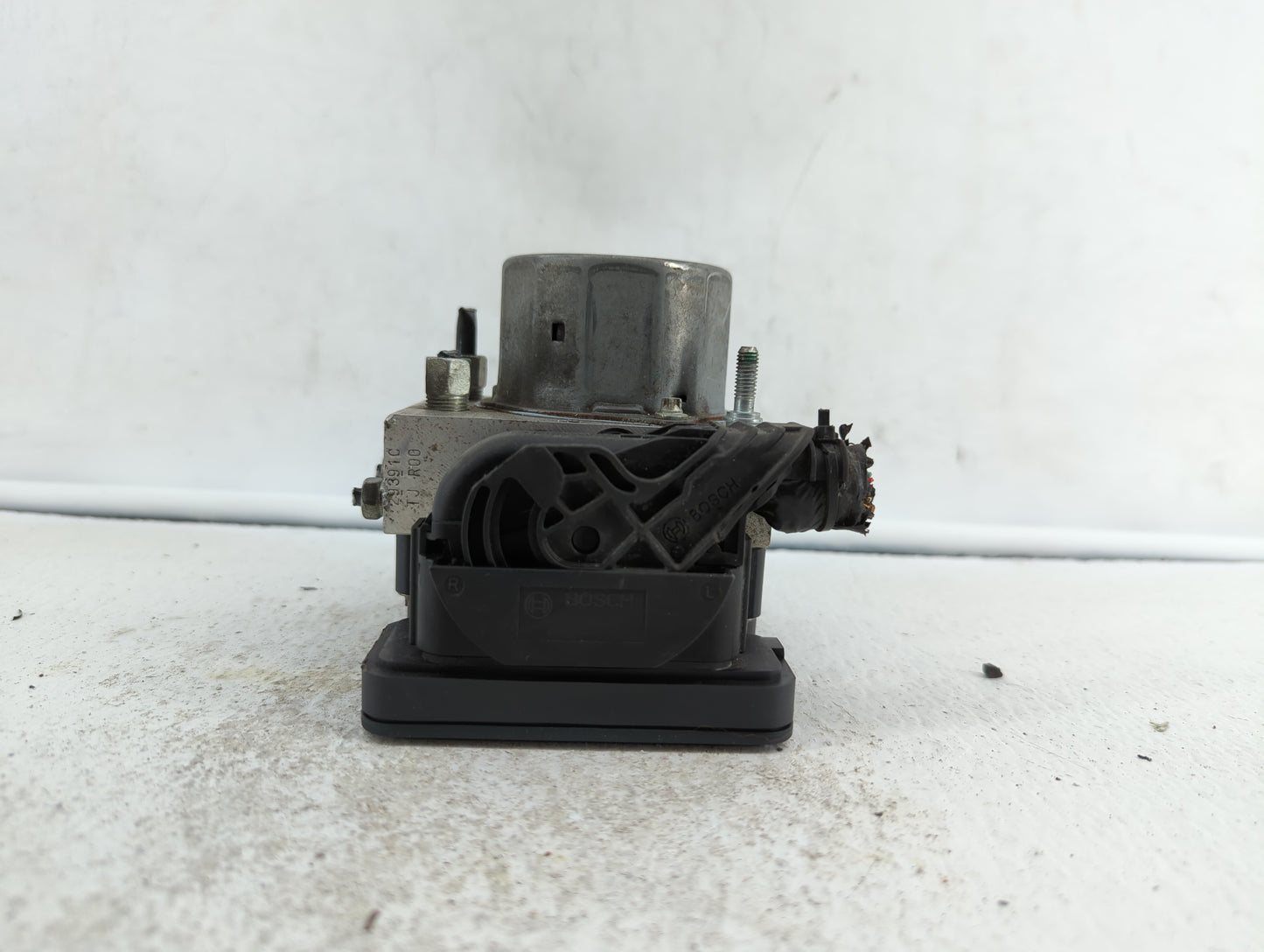 2015-2016 Nissan Rogue ABS Pump Control Module Replacement P/N:47660 5HA0A Fits Fits 2015 2016 OEM Used Auto Parts - Oemused