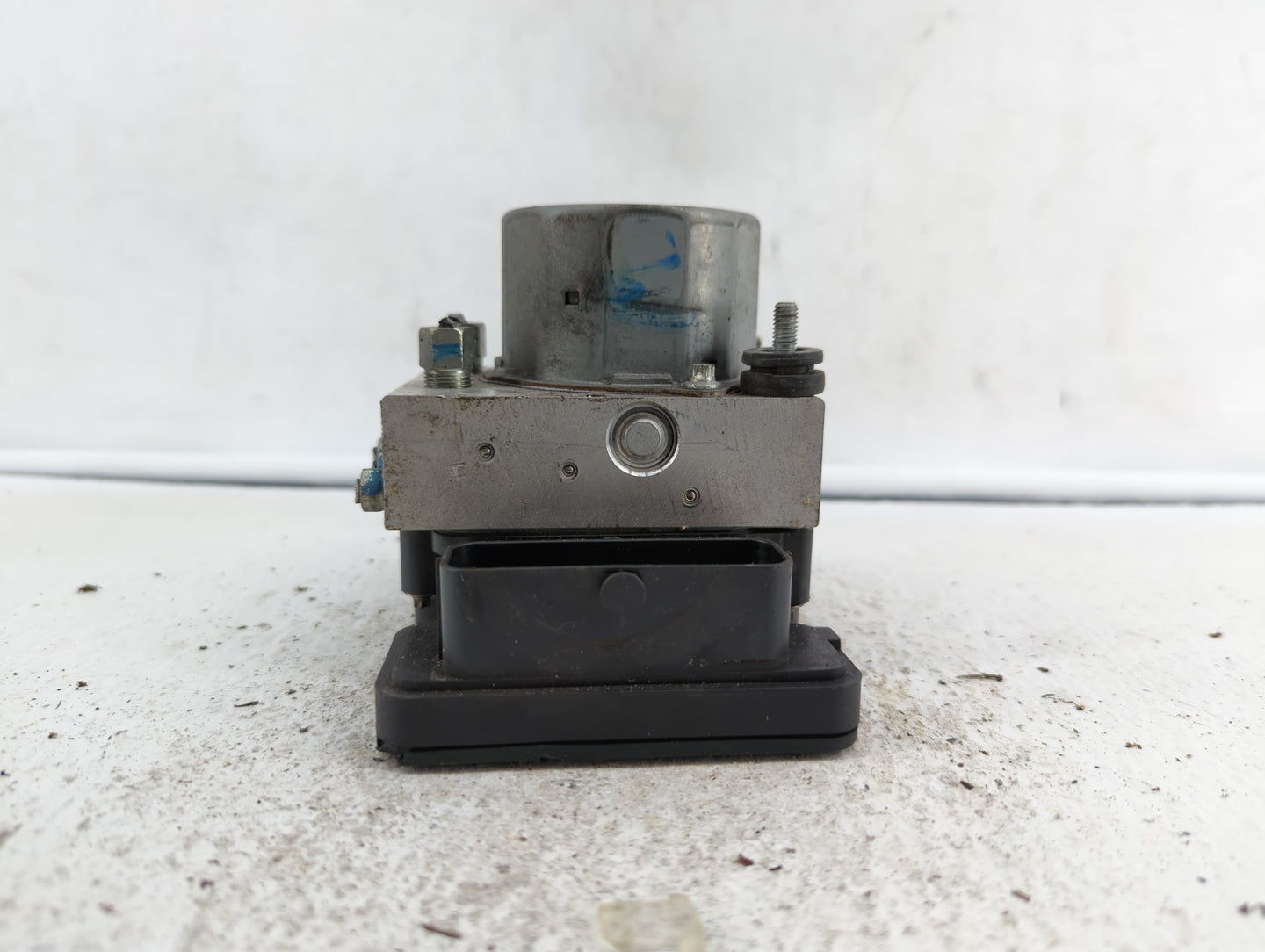 2016 Nissan Rogue ABS Pump Control Module Replacement P/N:47660 9TB0C 47660 9TB0A Fits OEM Used Auto Parts - Oemusedautopart