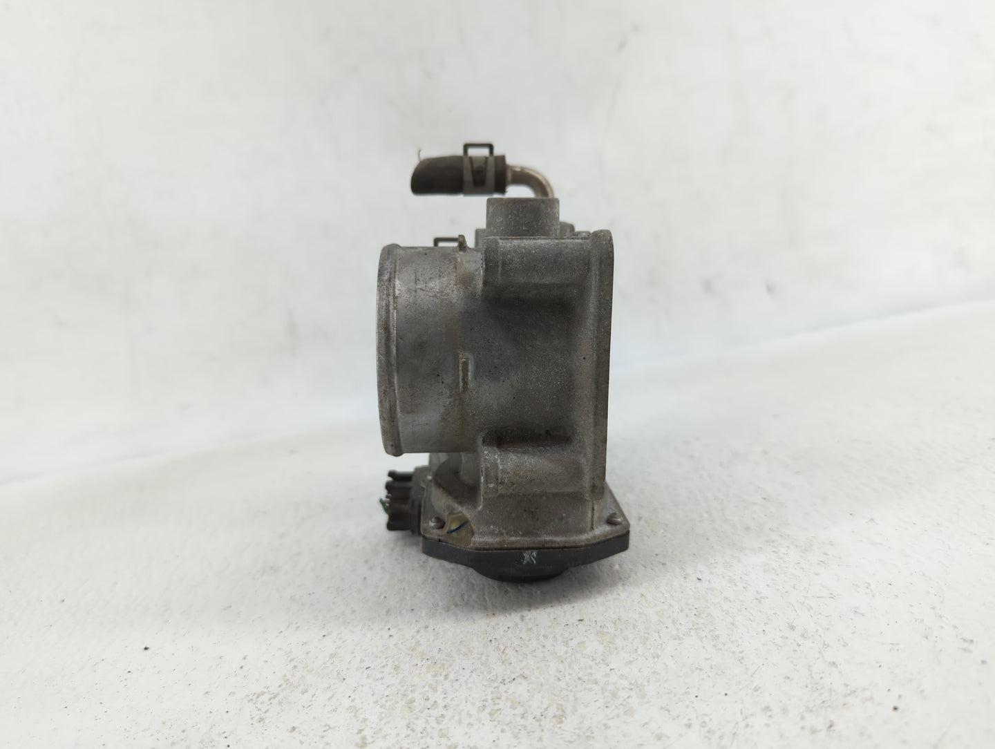 2014-2019 Nissan Rogue Throttle Body P/N:3TA60-01 C 3TA60-01 B, 3TA60-01 A Fits Fits 2013 2014 2015 2016 2017 2018 2019 OEM 