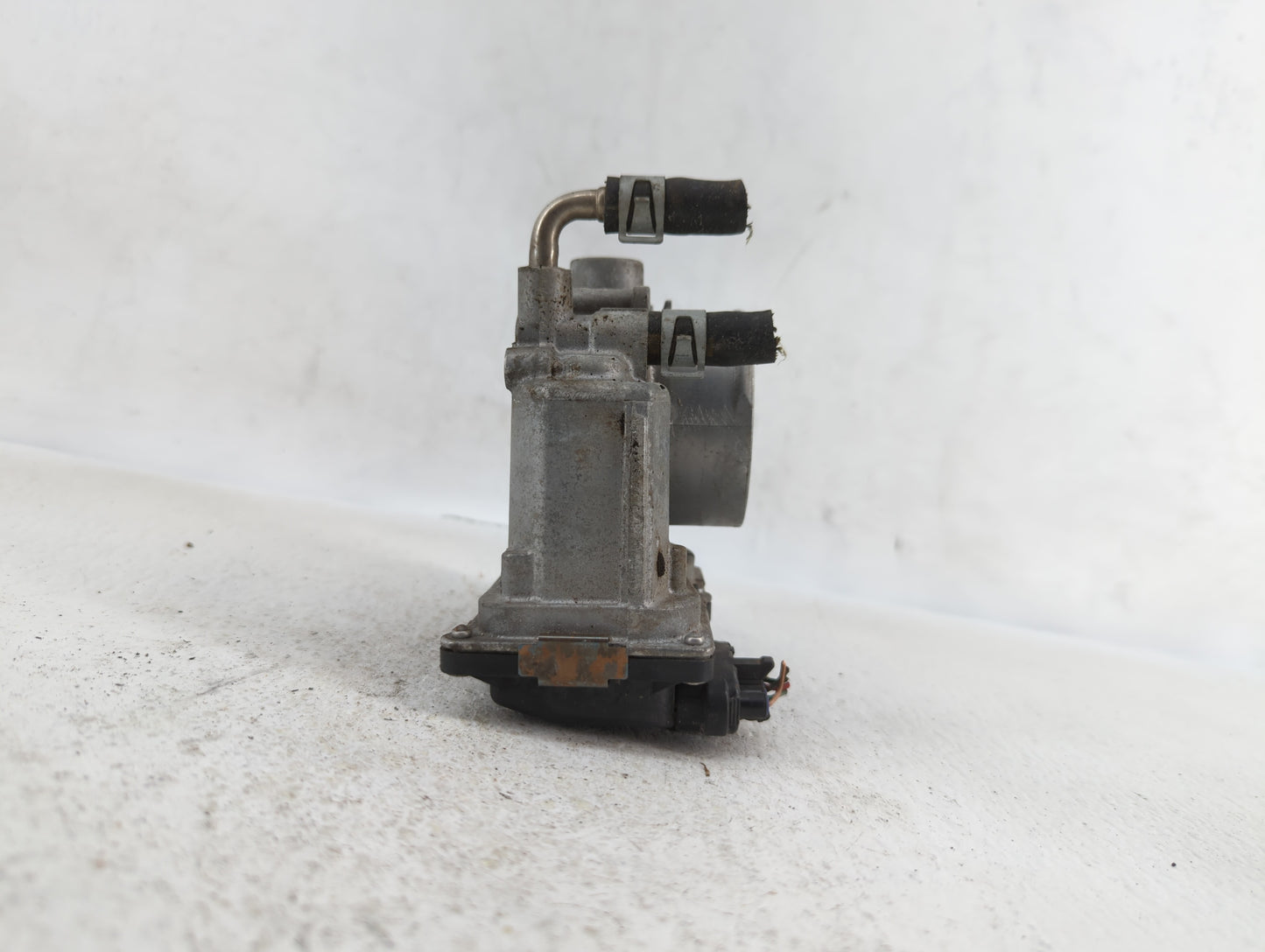 2014-2019 Nissan Rogue Throttle Body P/N:3TA60-01 C 3TA60-01 B, 3TA60-01 A Fits Fits 2013 2014 2015 2016 2017 2018 2019 OEM 