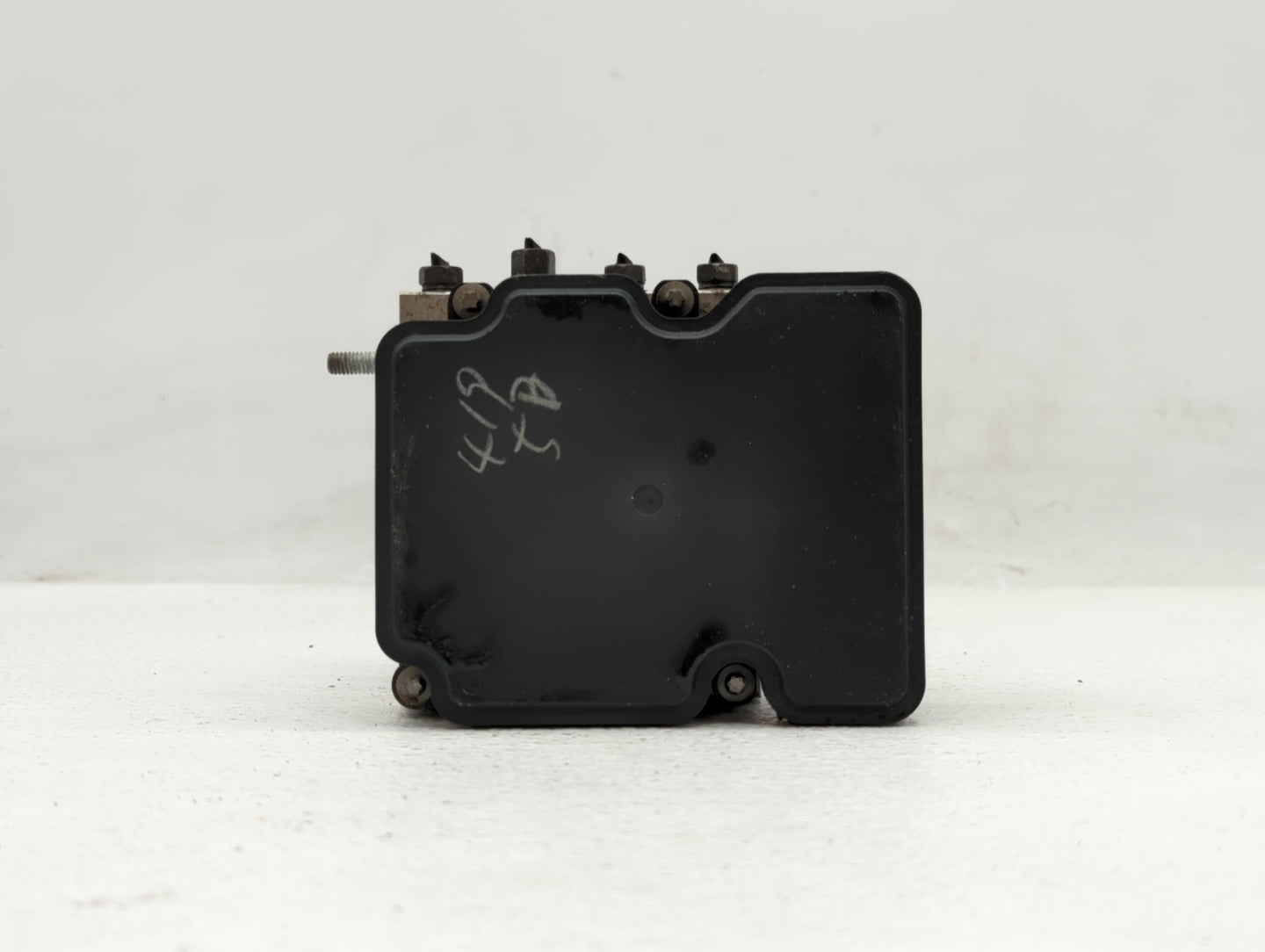 2016 Nissan Rogue ABS Pump Control Module Replacement P/N:47660 6FK4A 47660 6MA2A Fits OEM Used Auto Parts - Oemusedautopart