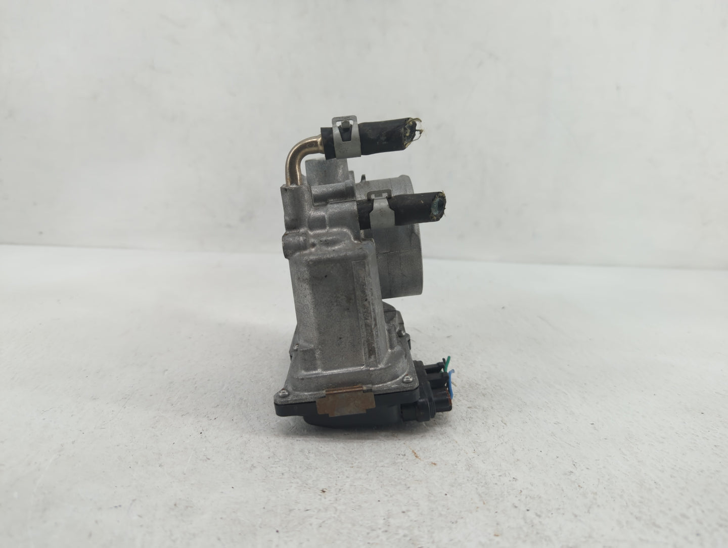 2014-2019 Nissan Rogue Throttle Body P/N:3TA60-01 C 3TA60-01 B, 3TA60-01 A Fits Fits 2013 2014 2015 2016 2017 2018 2019 OEM 