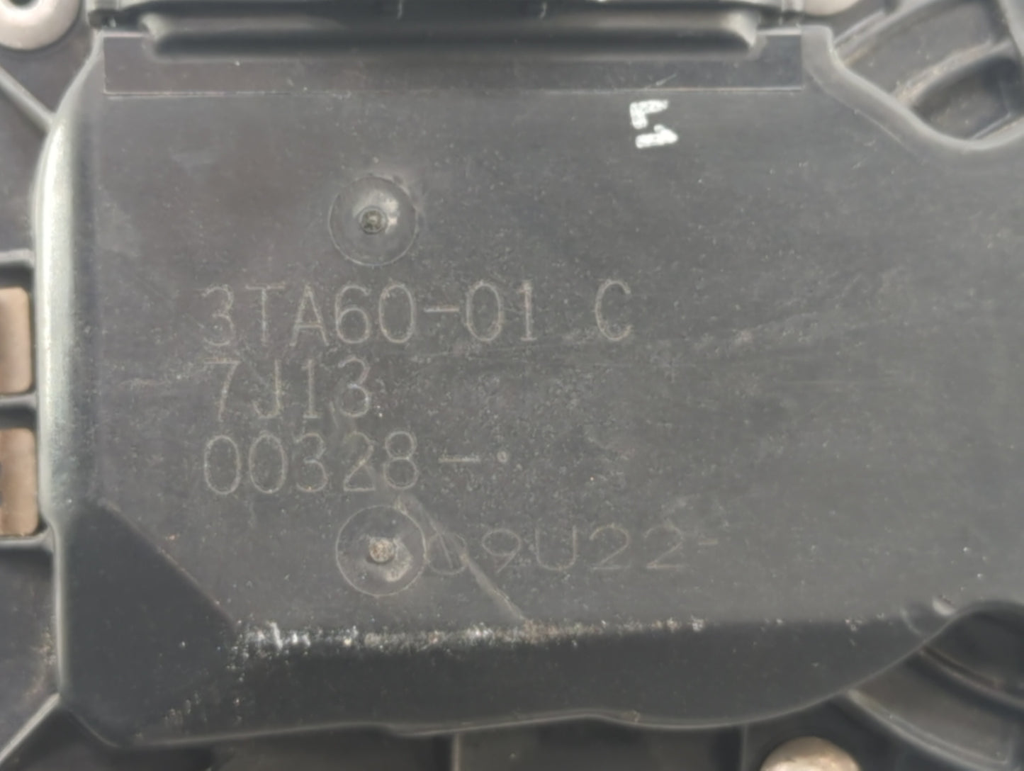 2014-2019 Nissan Rogue Throttle Body P/N:3TA60-01 C 3TA60-01 B, 3TA60-01 A Fits Fits 2013 2014 2015 2016 2017 2018 2019 OEM 