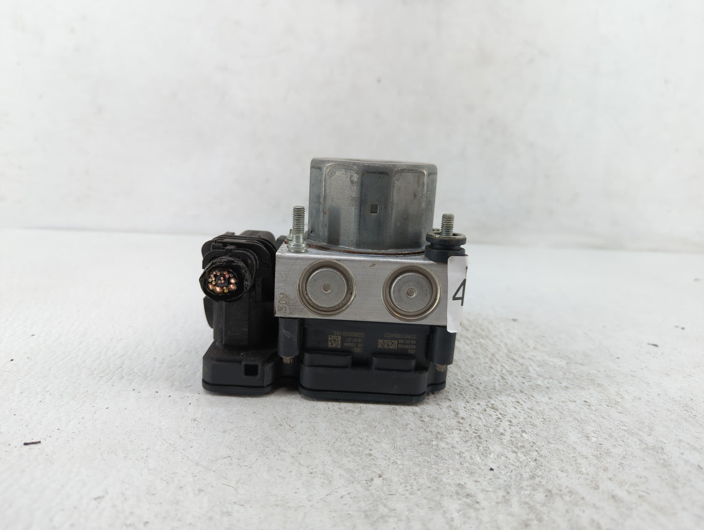 2016 Nissan Rogue ABS Pump Control Module Replacement P/N:47660 6FK2A 47660 2765A Fits OEM Used Auto Parts - Oemusedautopart